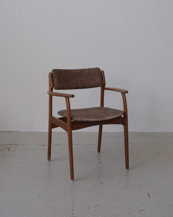 Erik Buch chair