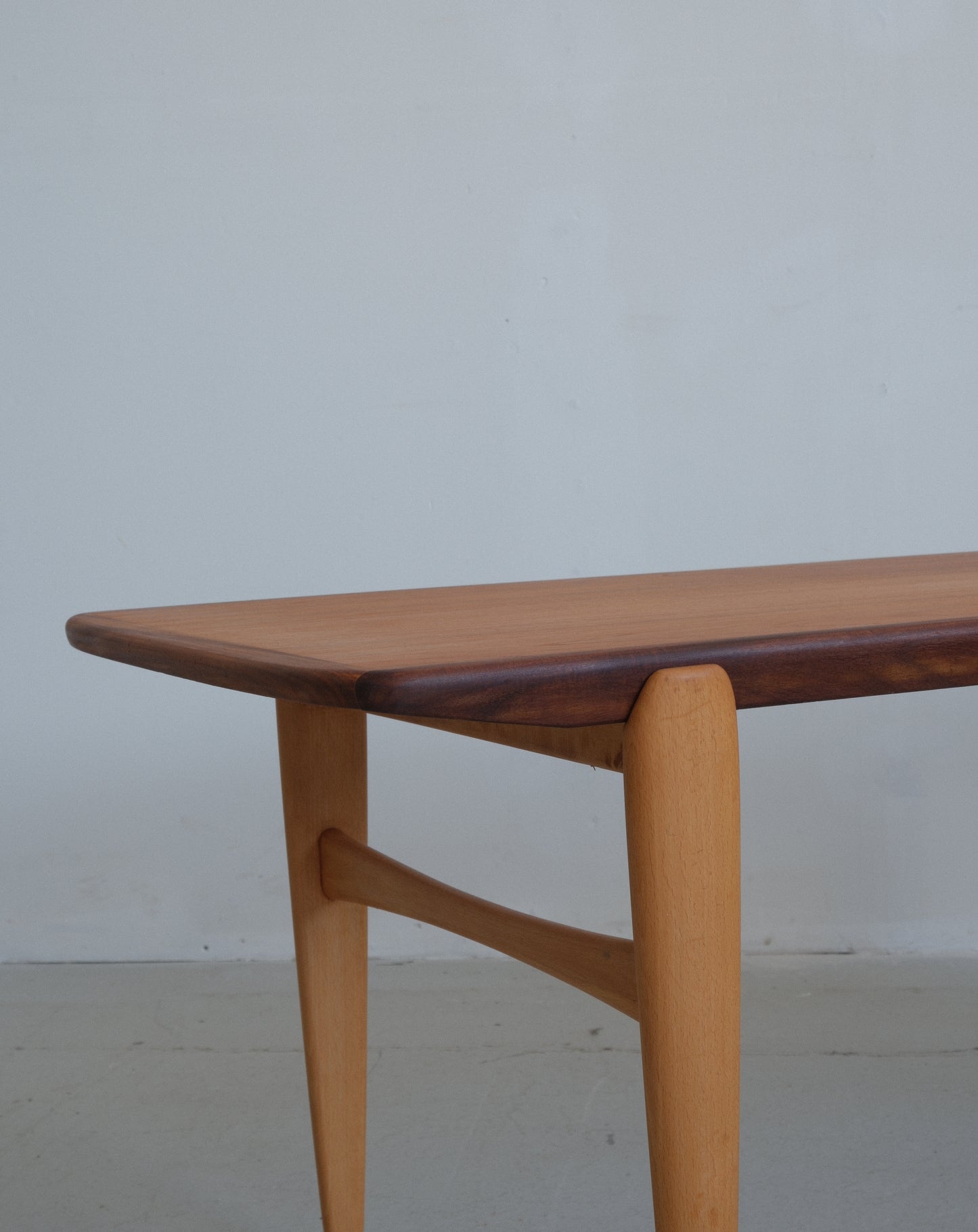 Coffee table vintage