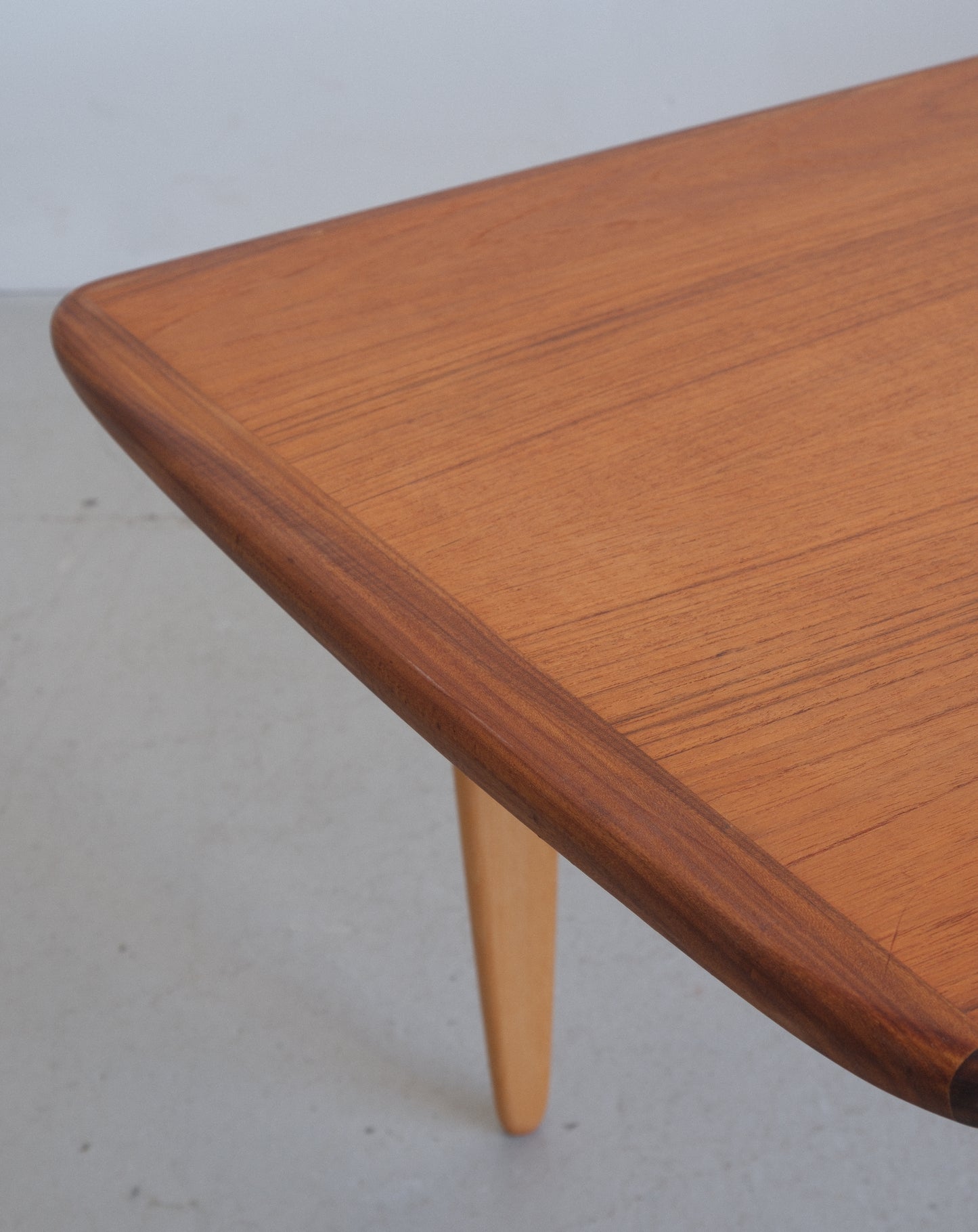 Coffee table vintage