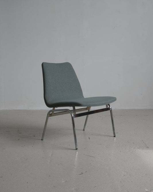 DUBA lounge chair
