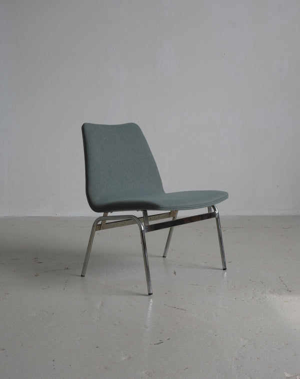 DUBA lounge chair