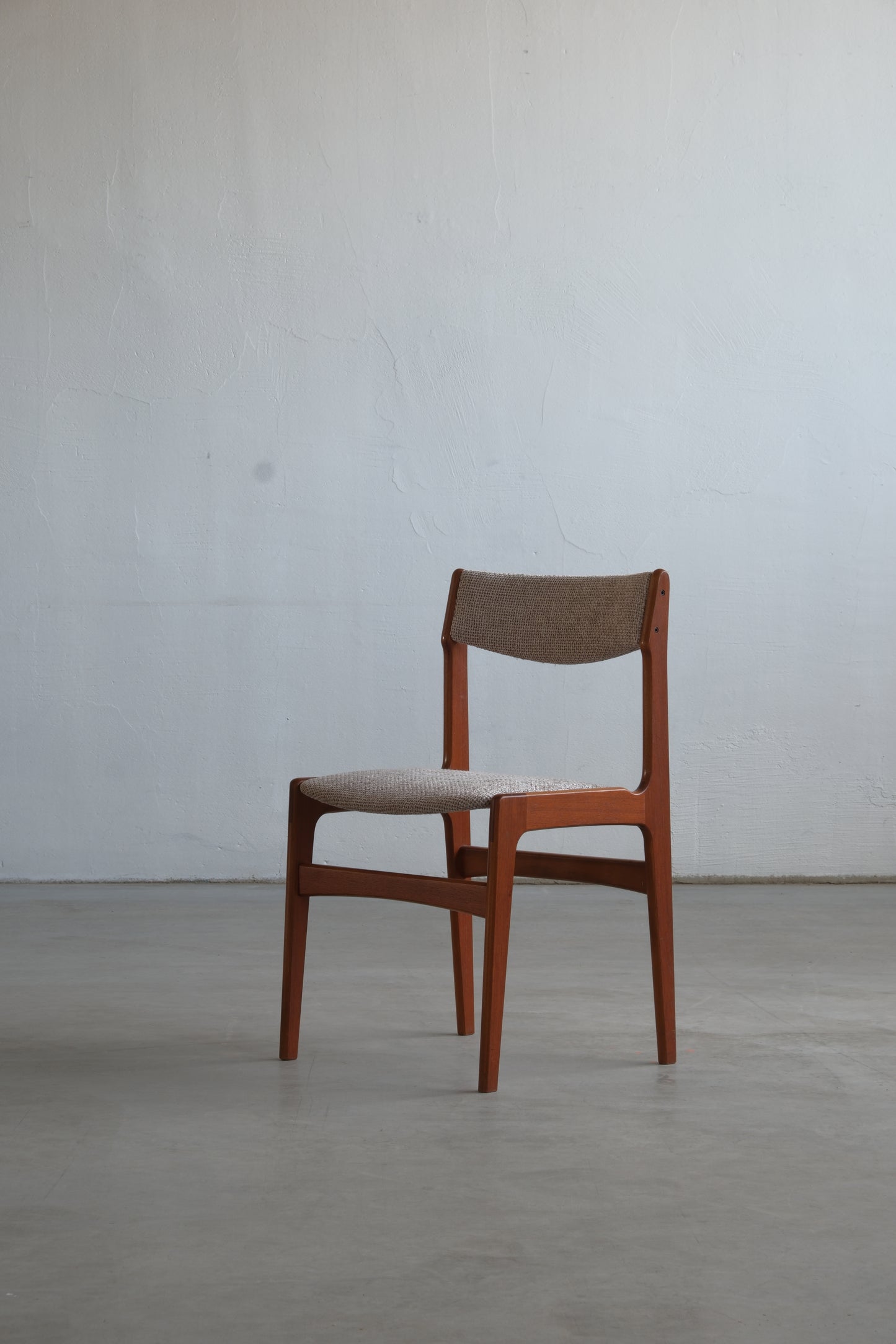 Anderstup chairs