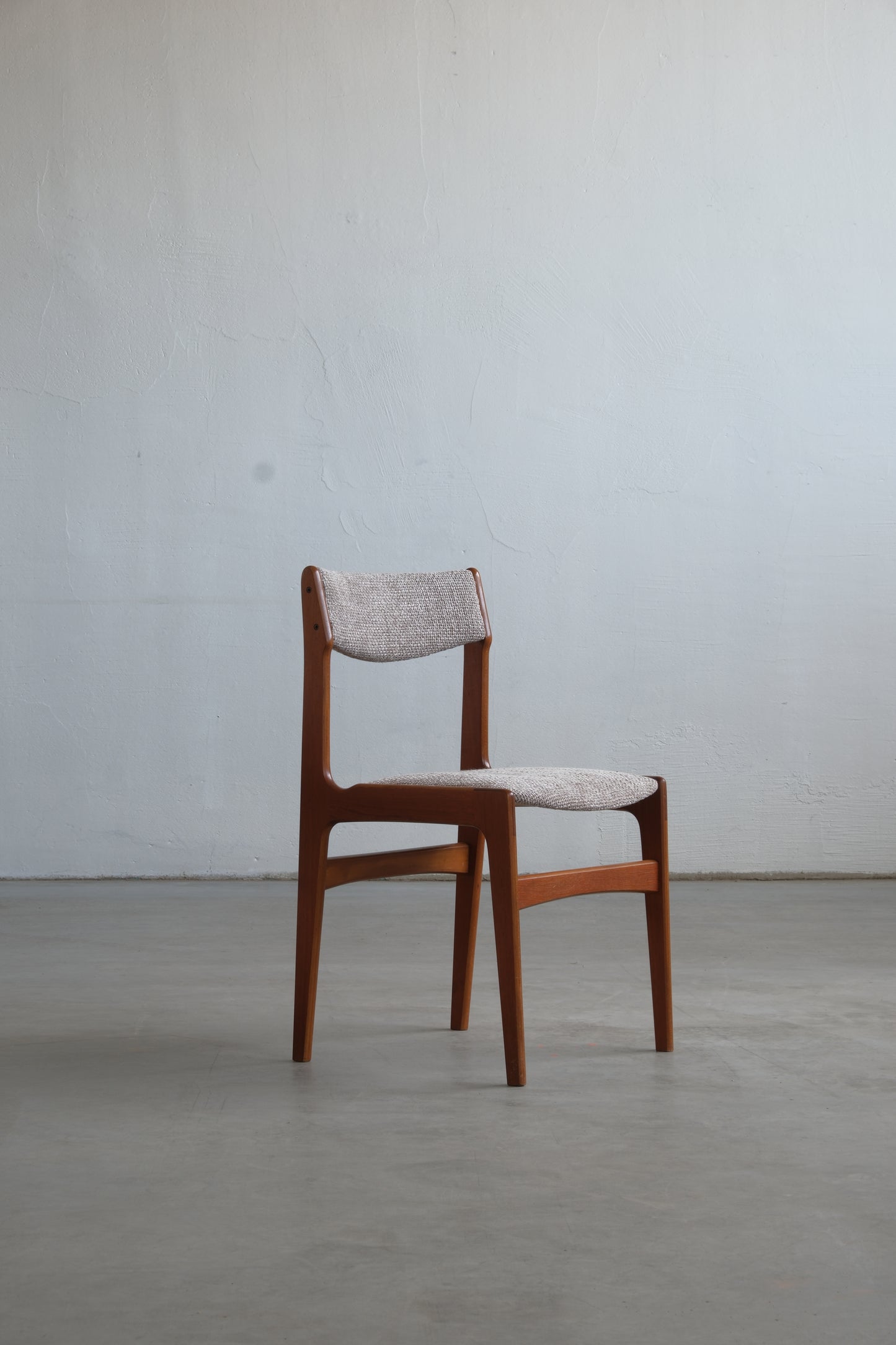 Anderstup chairs