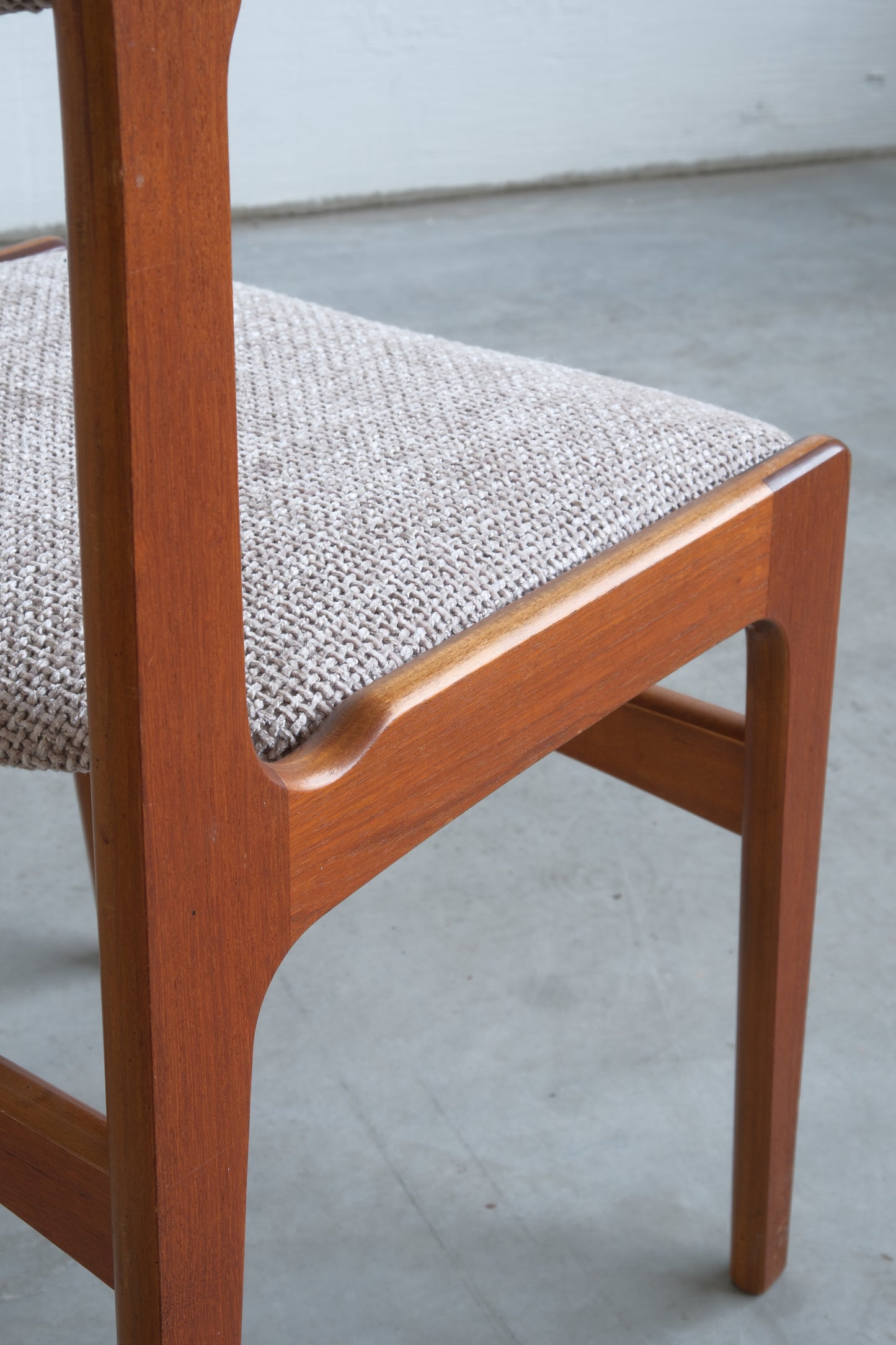 Anderstup chairs