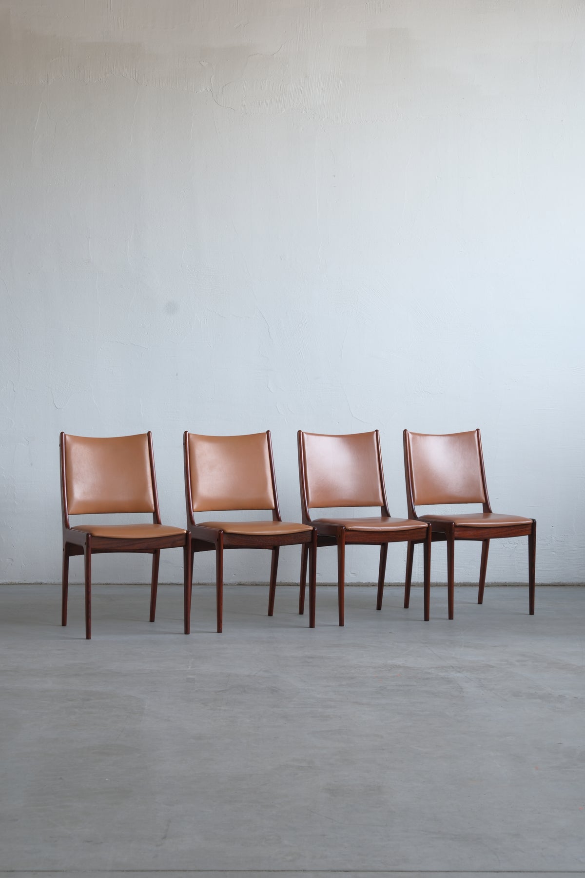 Johannes Andersen, Uldumi mööblivabrik, 1960. aastad (4 tk komplekt)