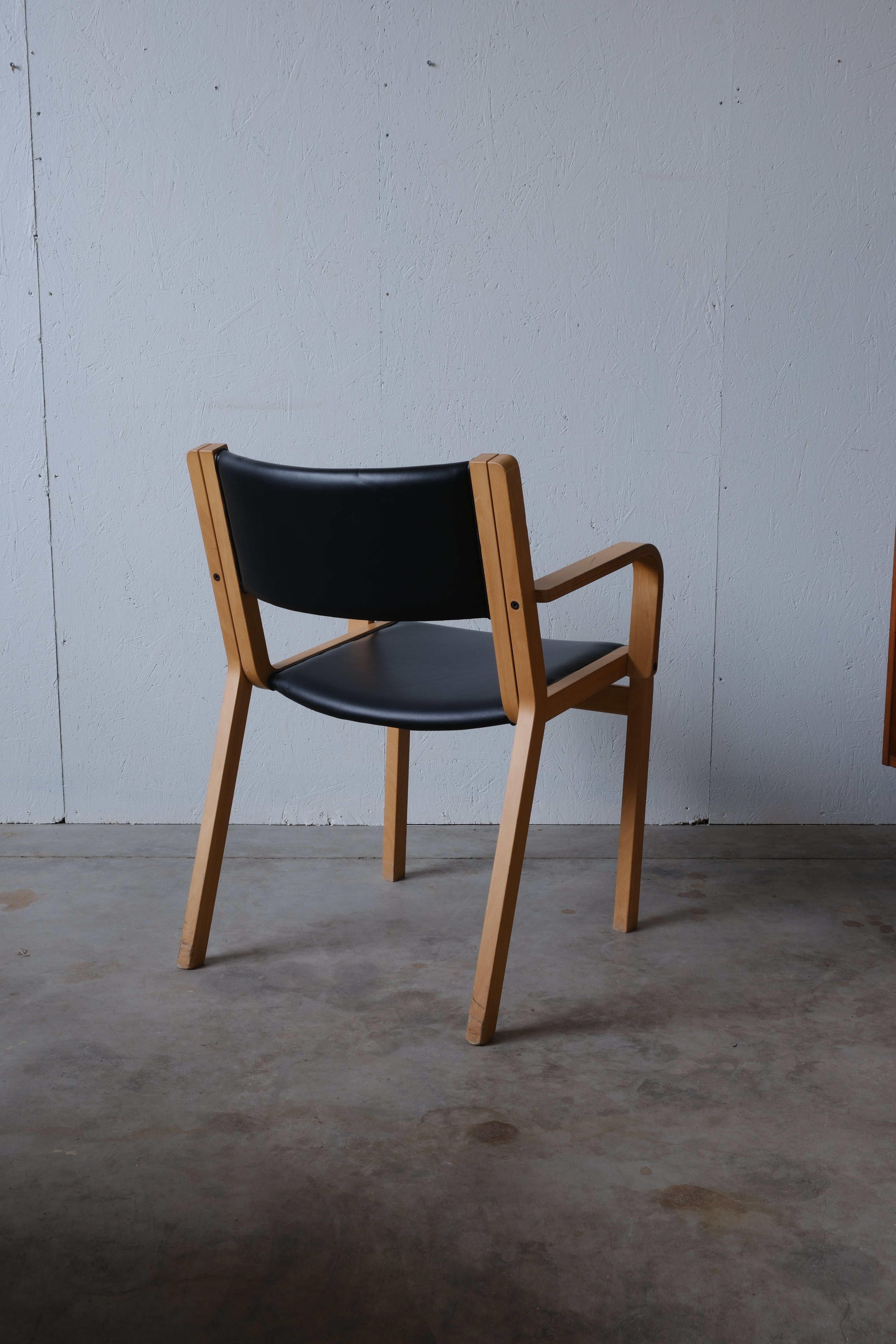 Magnus Olesen series 45 chair – Vintiik.ee