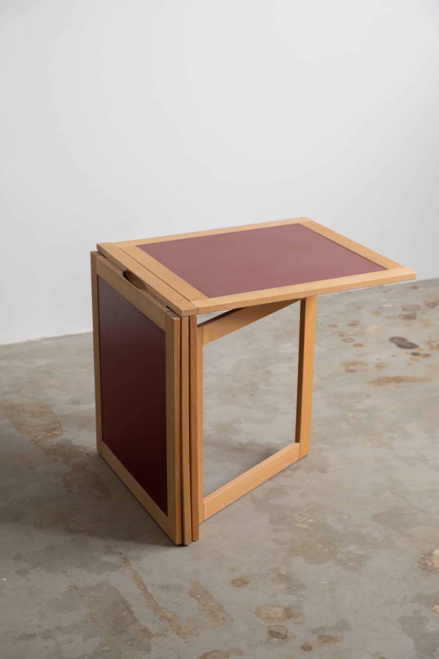 Arne Robert folding table