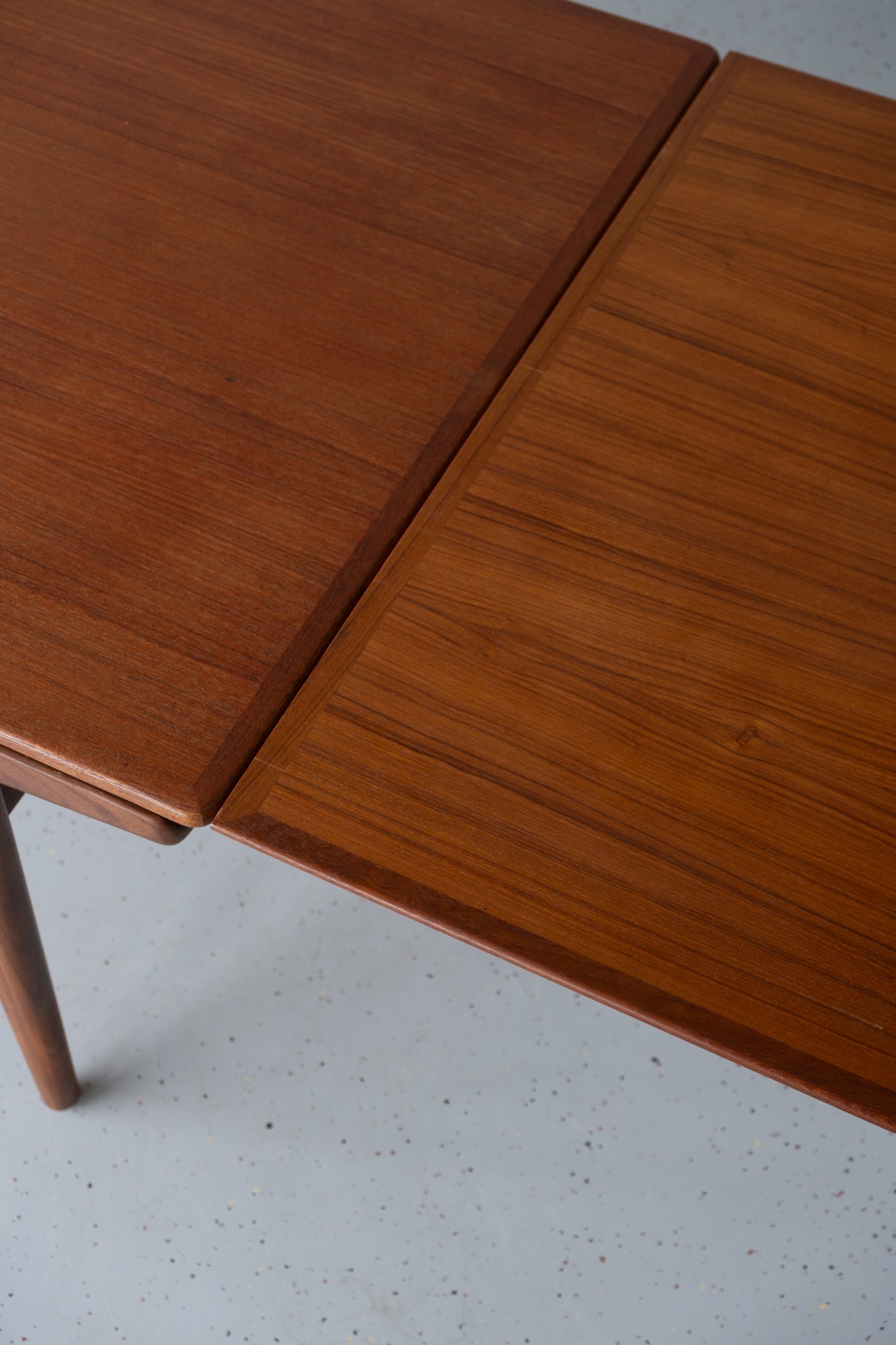 Johannes Andersen dining table
