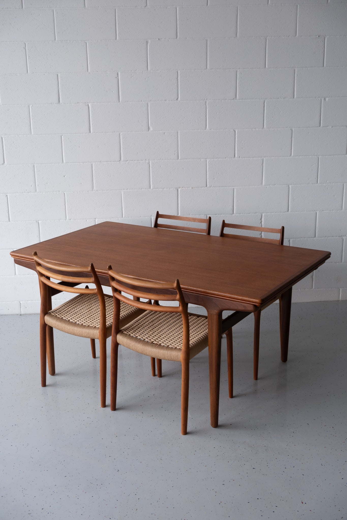 Johannes Andersen dining table