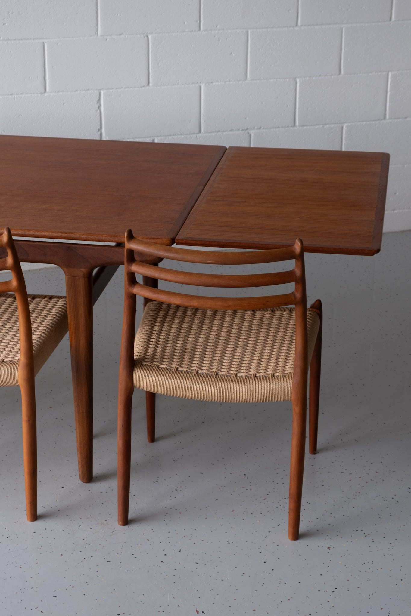 Johannes Andersen dining table