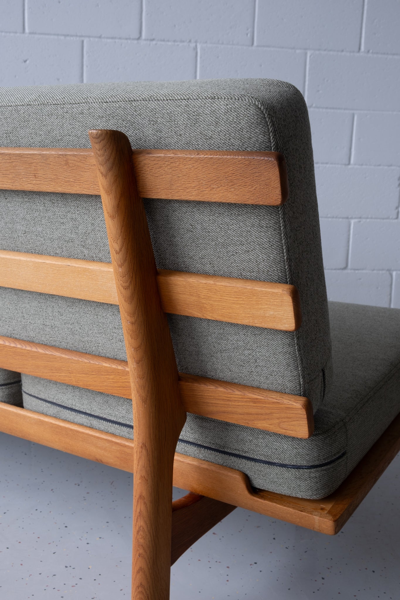 Hans Wegner GE-236 sofa for Getama