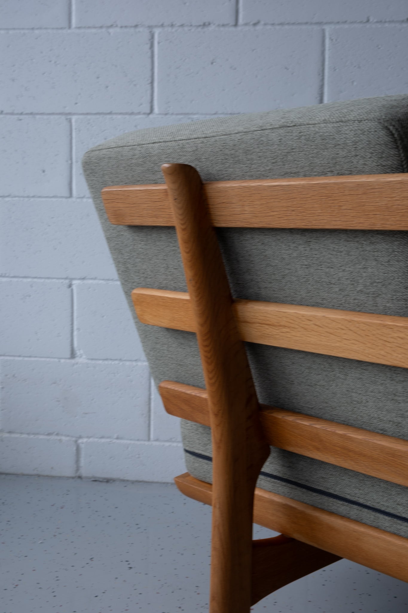 Hans Wegner GE-236 sofa for Getama