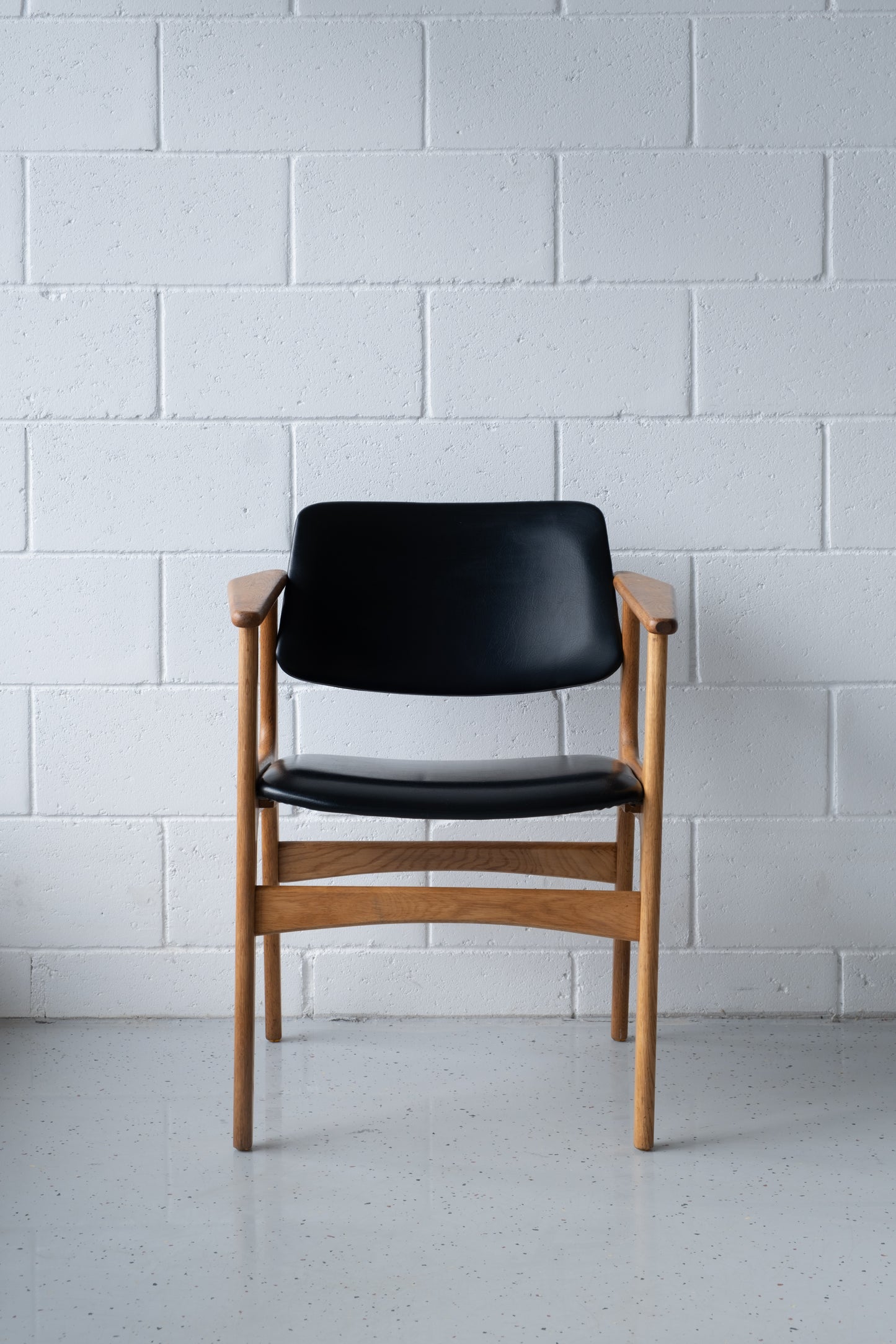 Oak armchair by Arne Vodder for Vamo