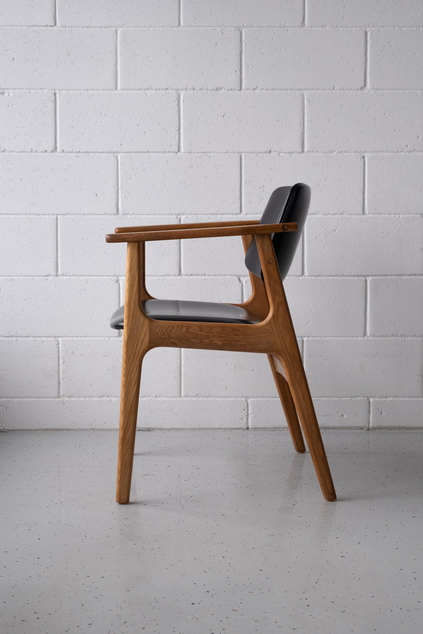 Oak armchair by Arne Vodder for Vamo