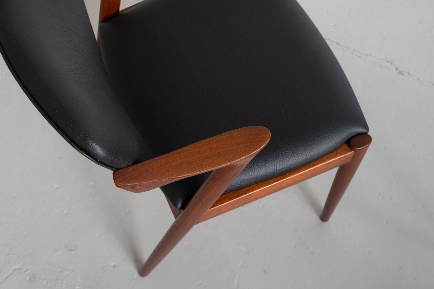 Kai Kristiansen Model 42 Teak chairs