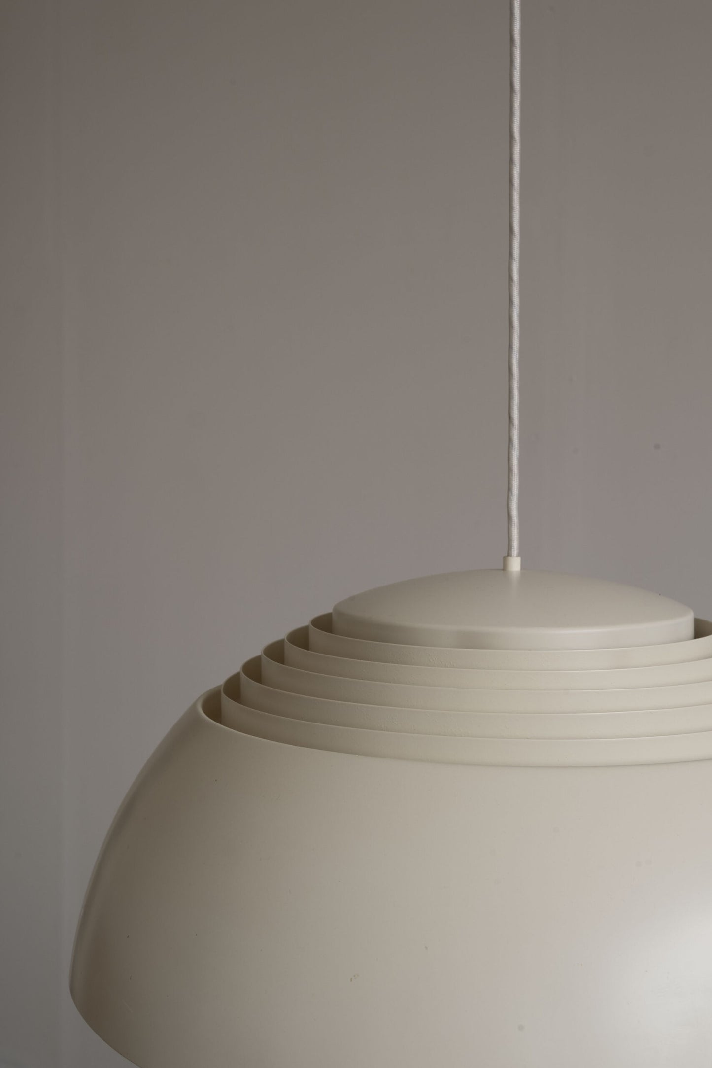 Royal Pendel, Arne Jacobsen for Louis Poulsen (1960s)