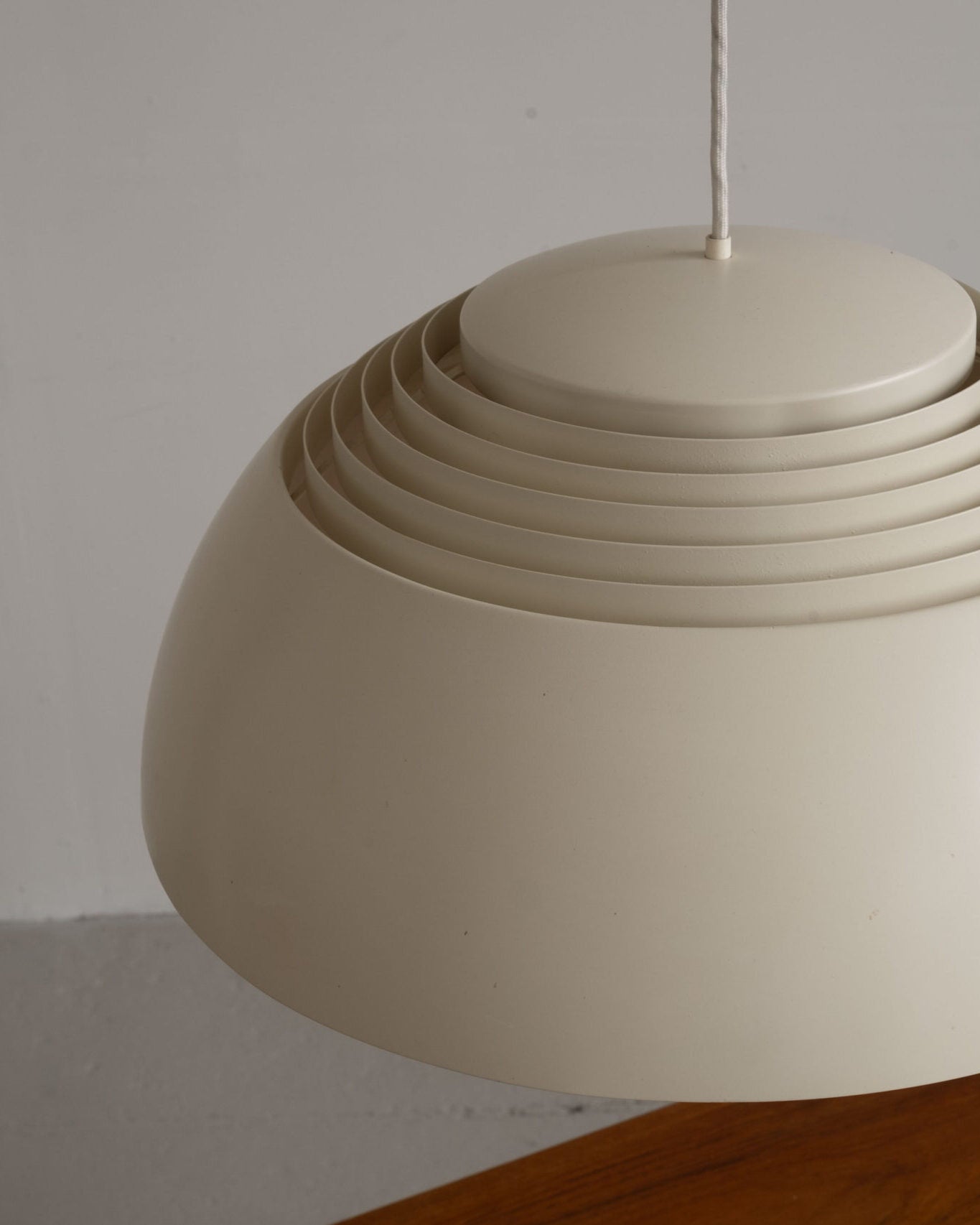 Royal Pendel, Arne Jacobsen for Louis Poulsen (1960s)
