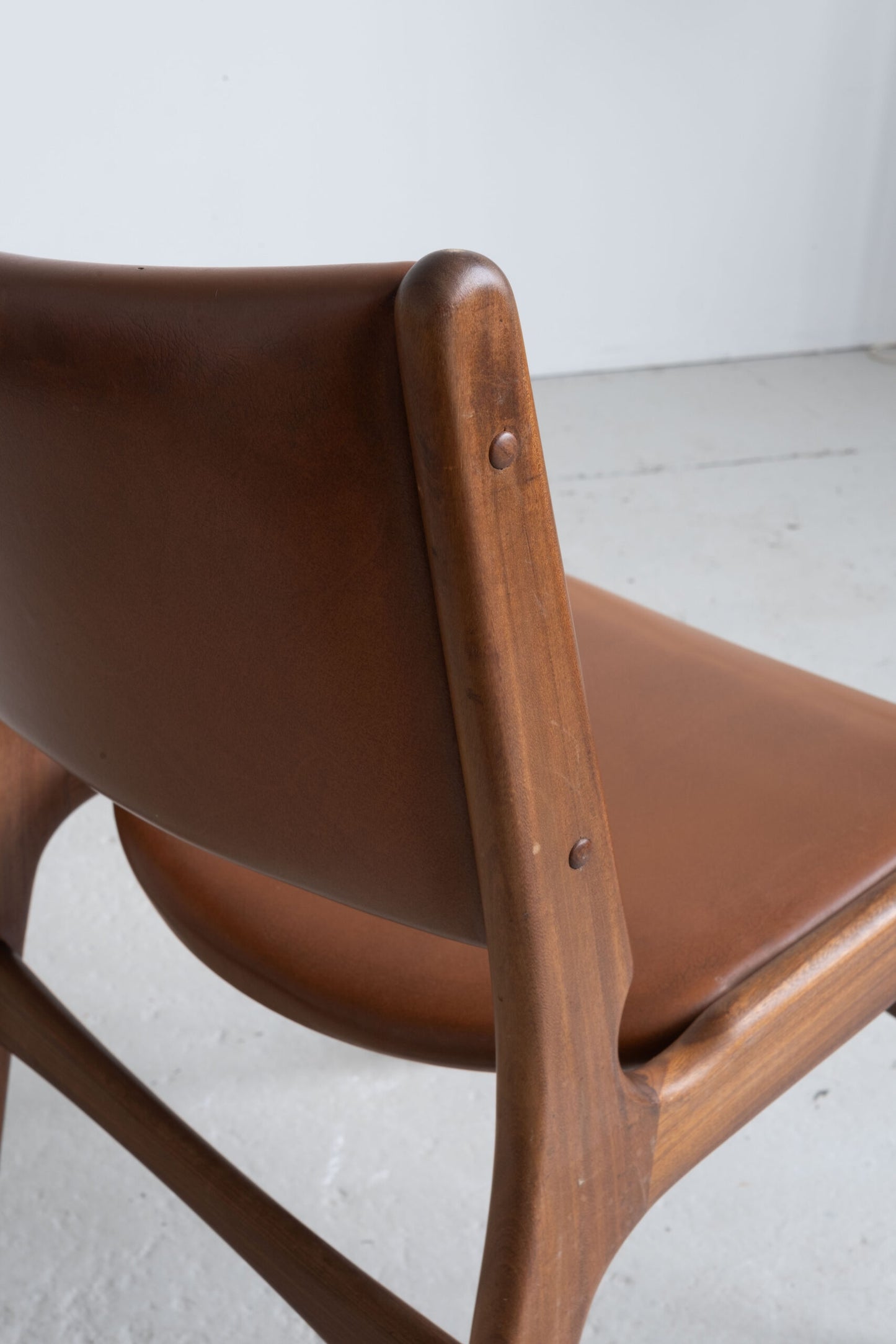 *RESERVED* Anderstup chairs (5pc)