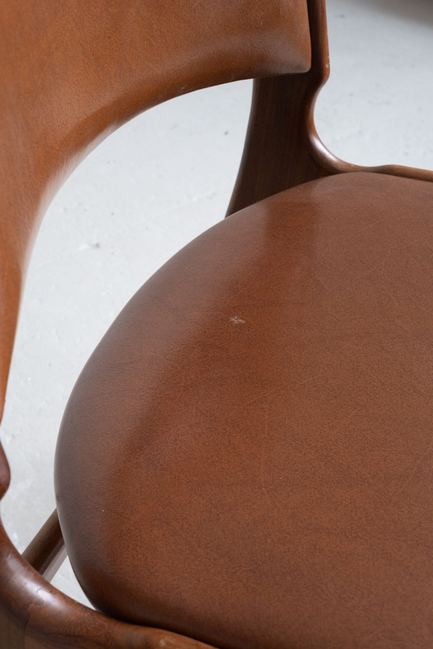*RESERVED* Anderstup chairs (5pc)