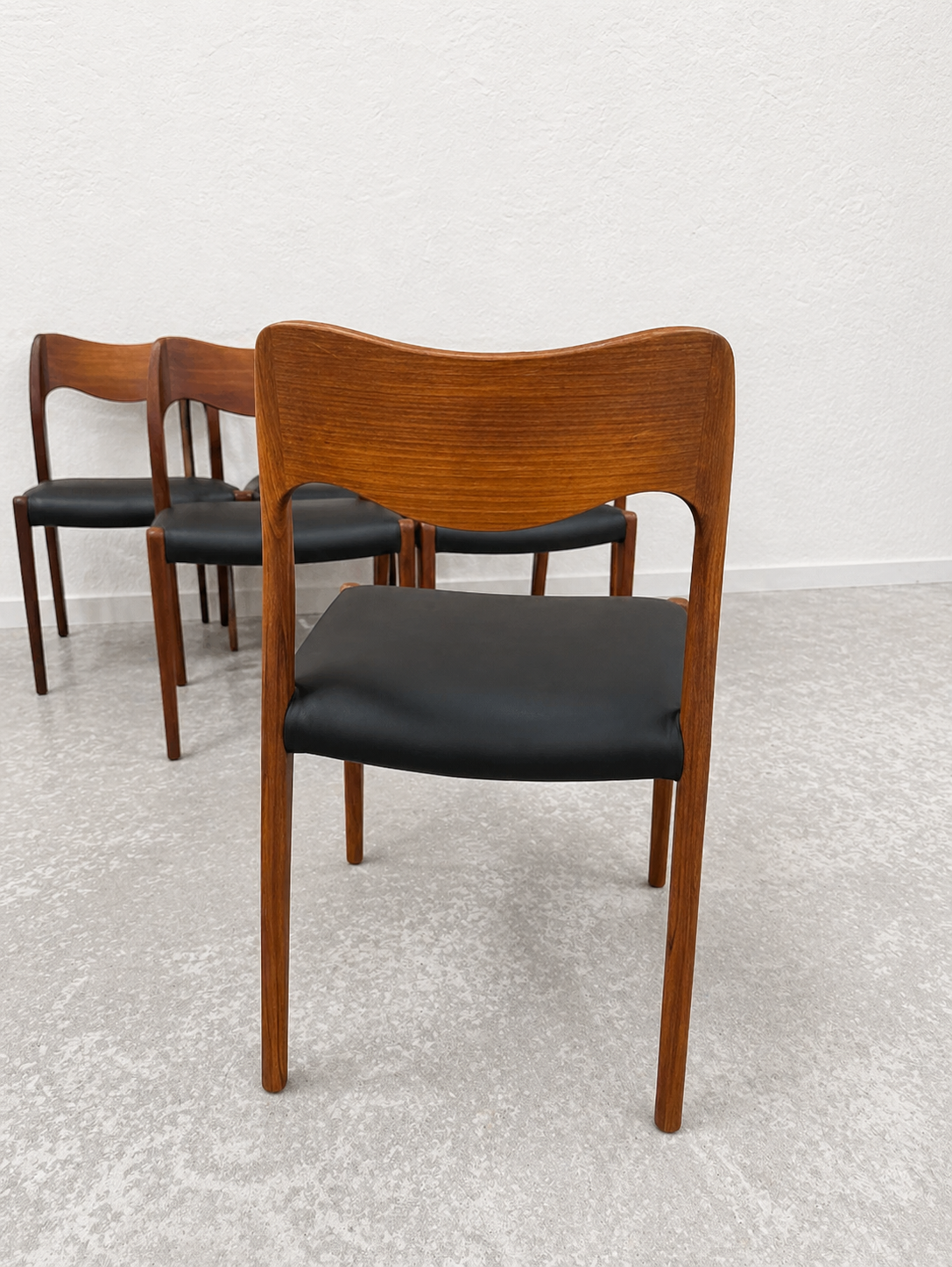N.O. Moller model 71 teak chairs, new upholstery (6)