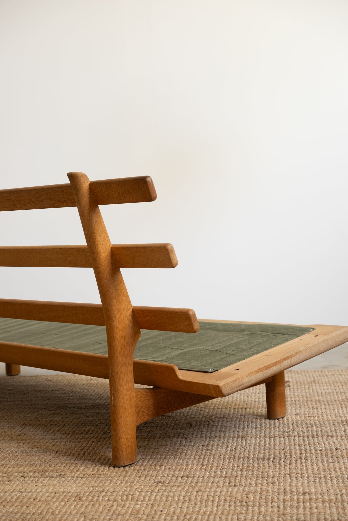 Hans Wegner GE-236 sofa for Getama