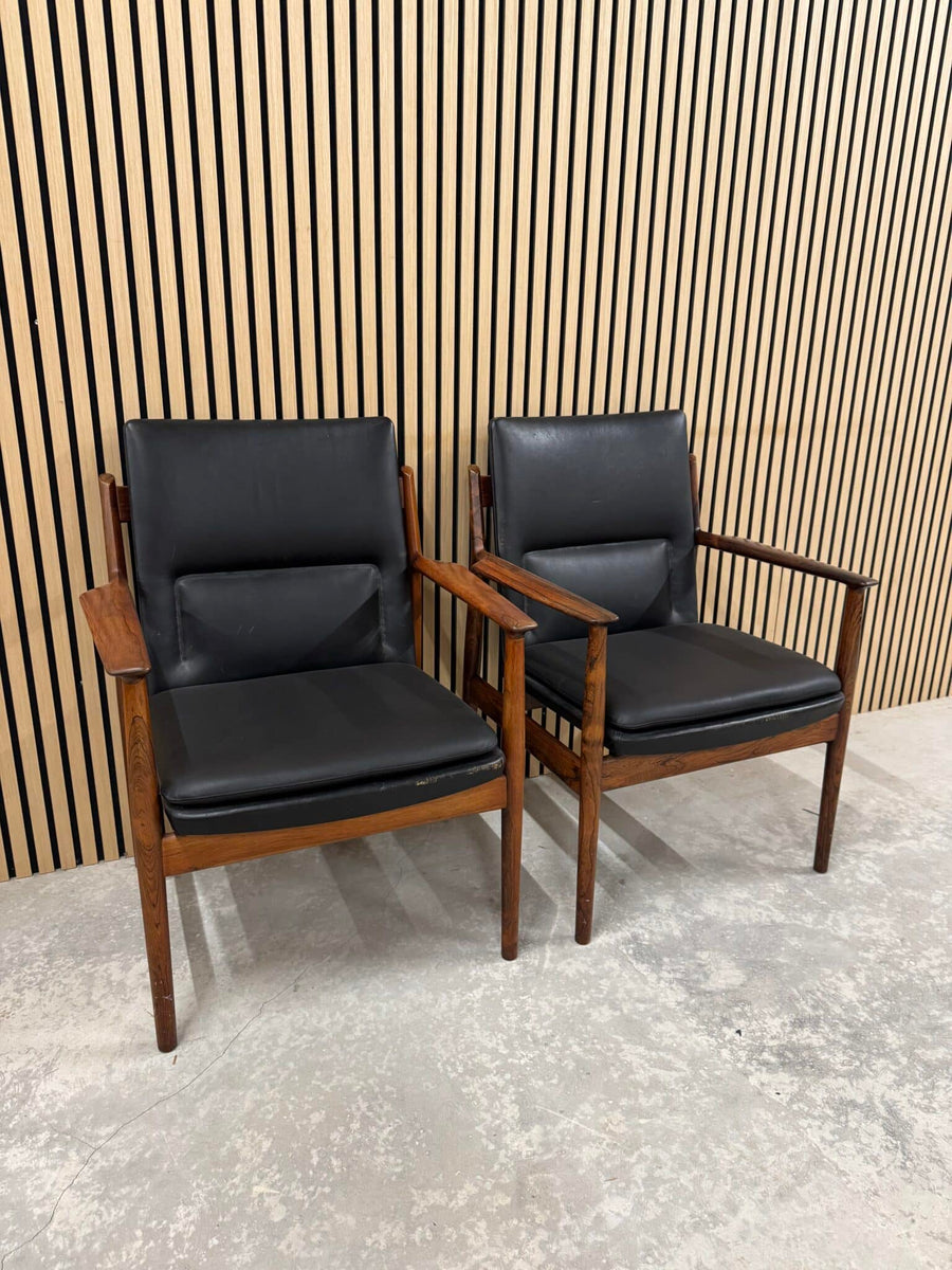 2 Arne Vodder Armstole palisander