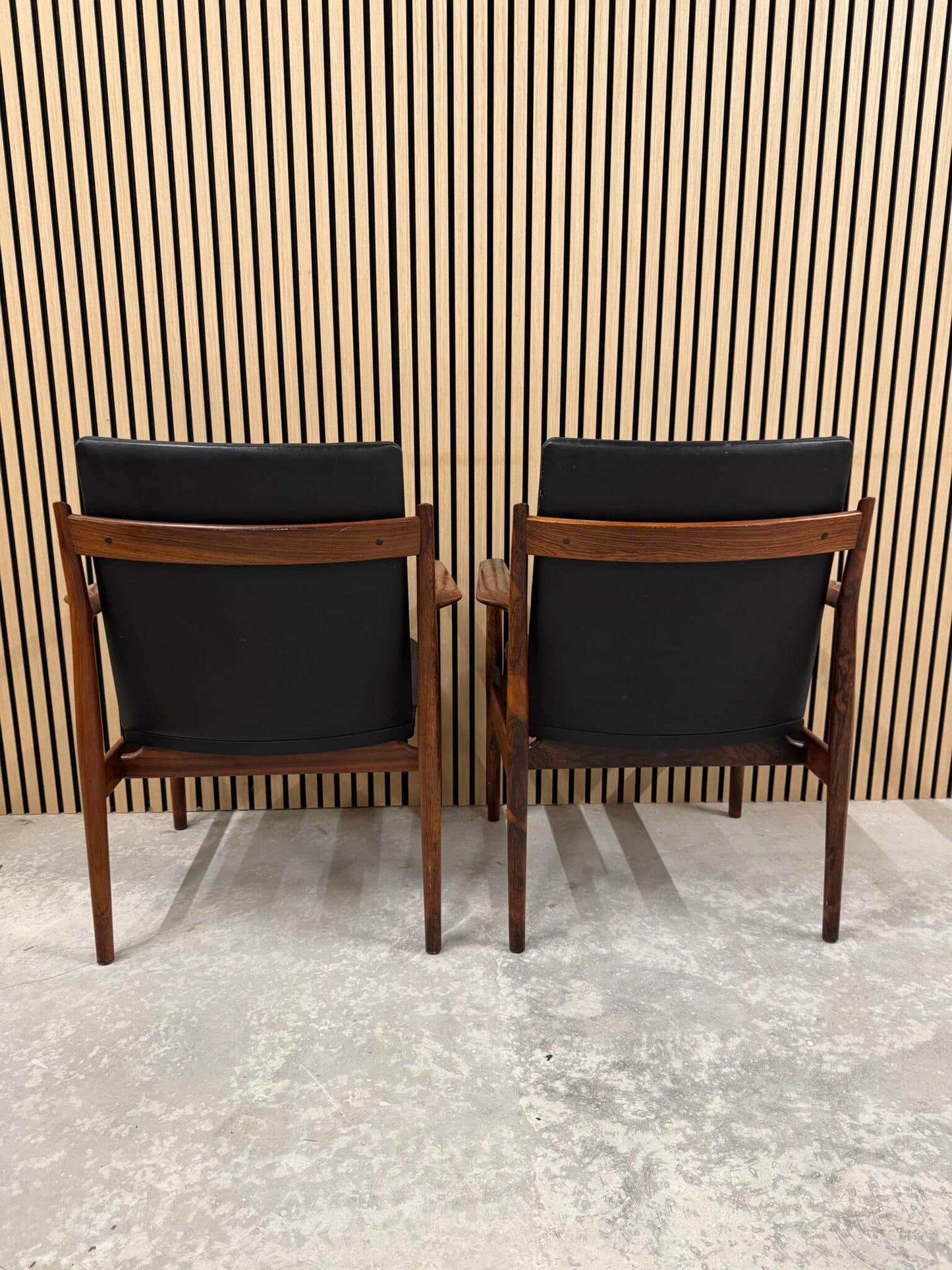 2 Arne Vodder Armstole palisander
