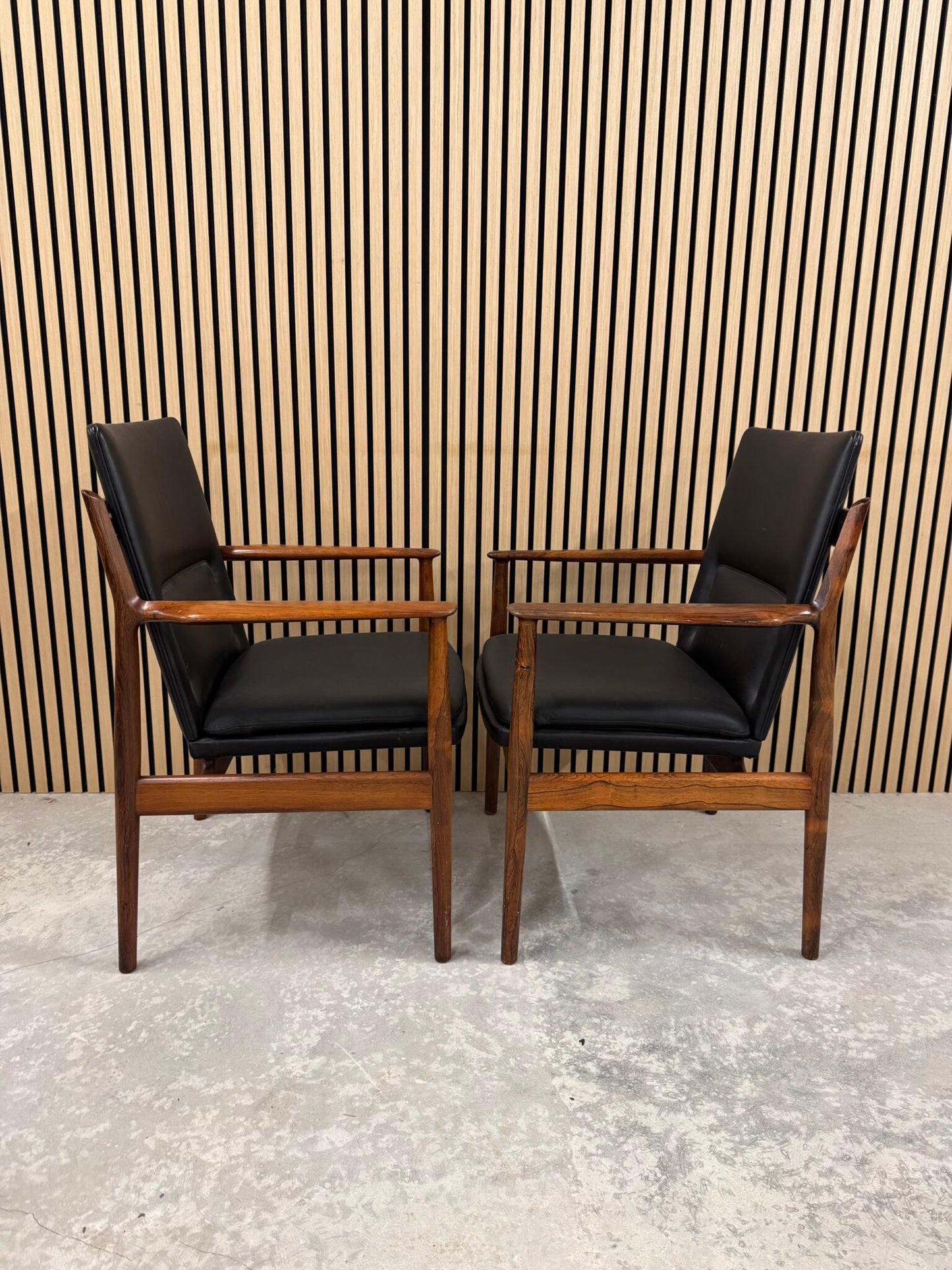 2 Arne Vodder Armstole palisander