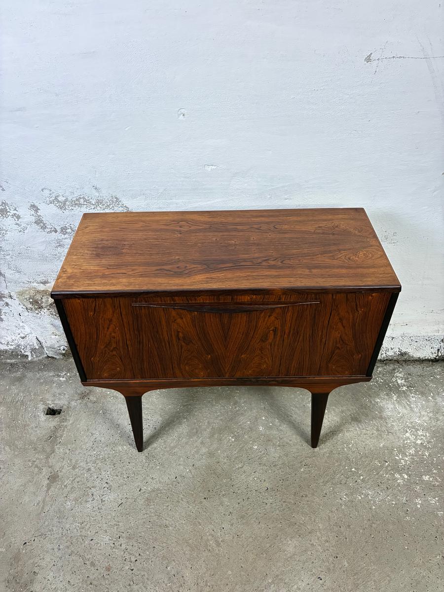 Rosewood sideboard/cabinet 80x71x35