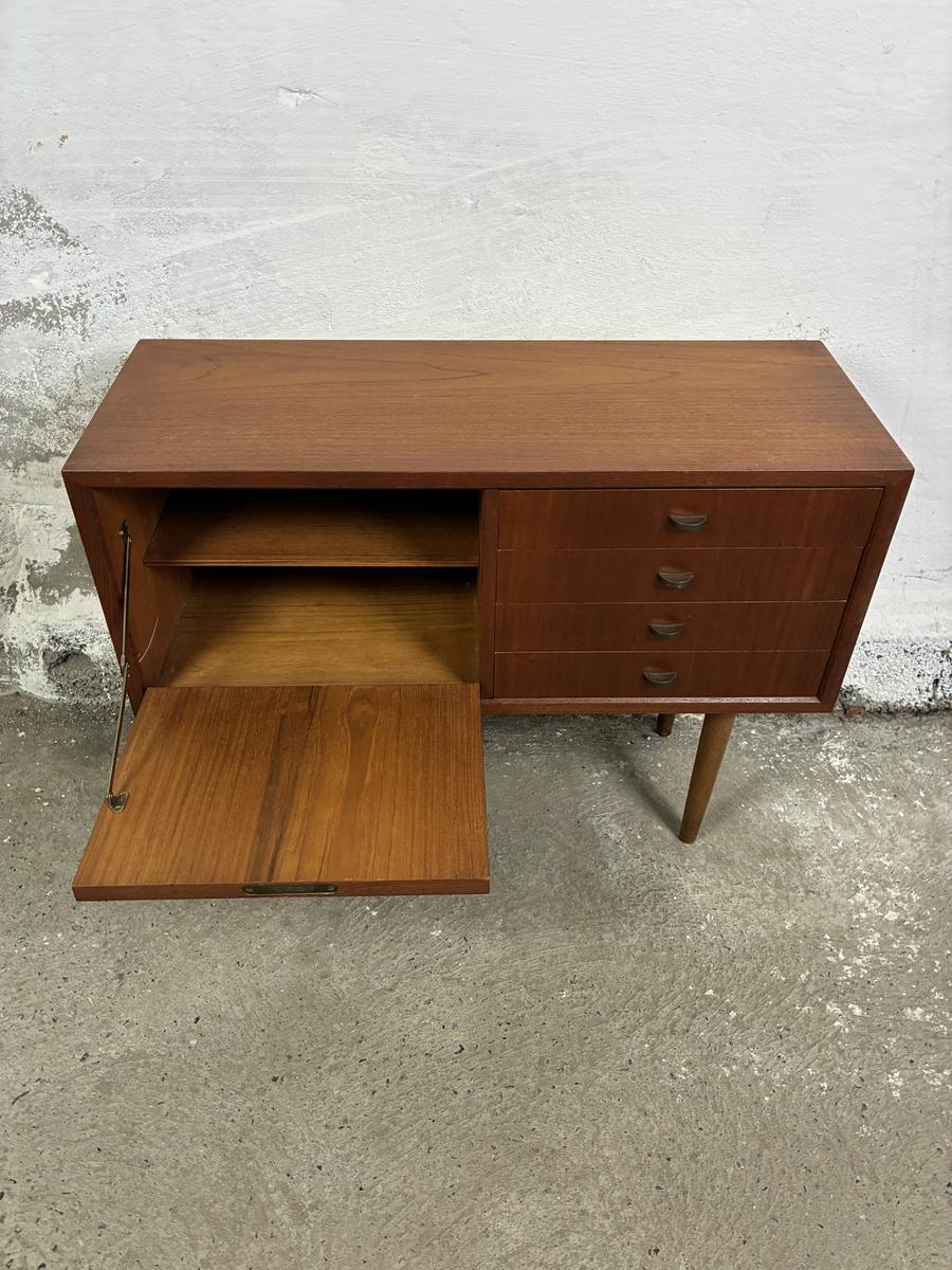 Small teak sideboard 75x57x28