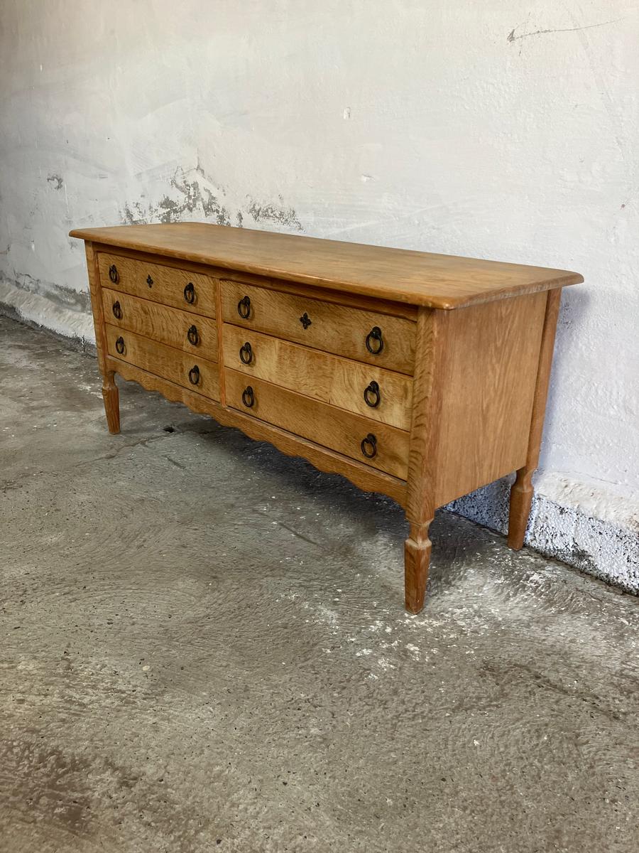 Low oak sideboard 140x63x43