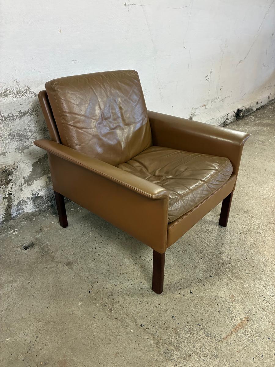 Low back chair by Hans Olsen