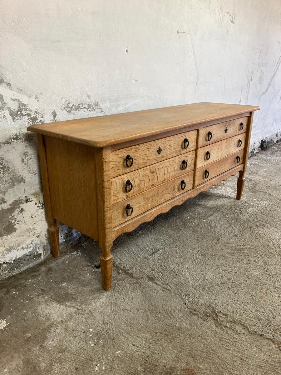 Low oak sideboard 140x63x43