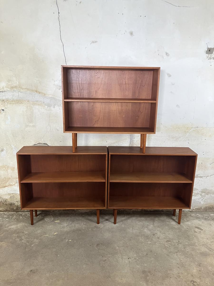 Low teak bookcases 84x90x25