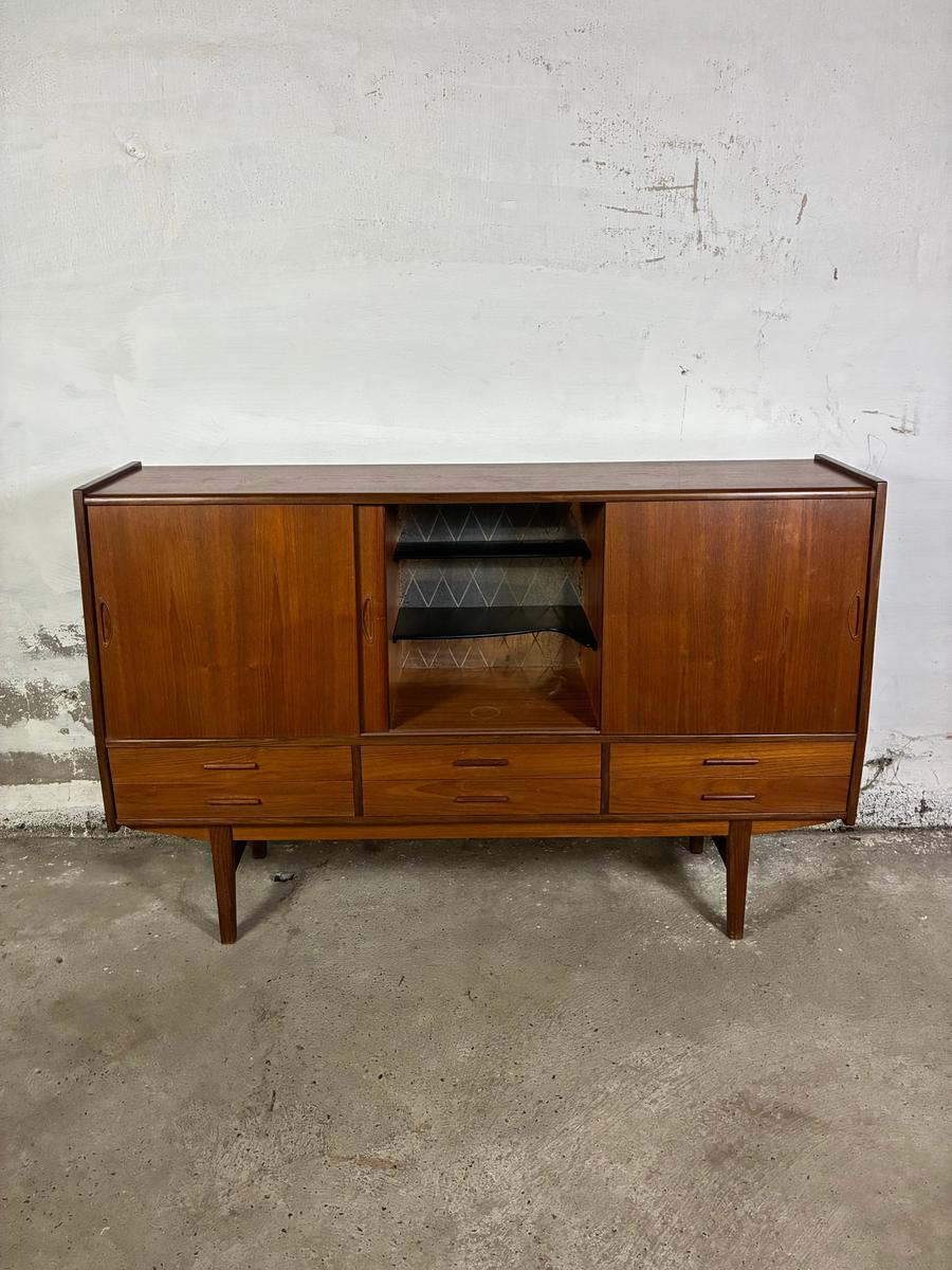 Teak highboard 180x116x47