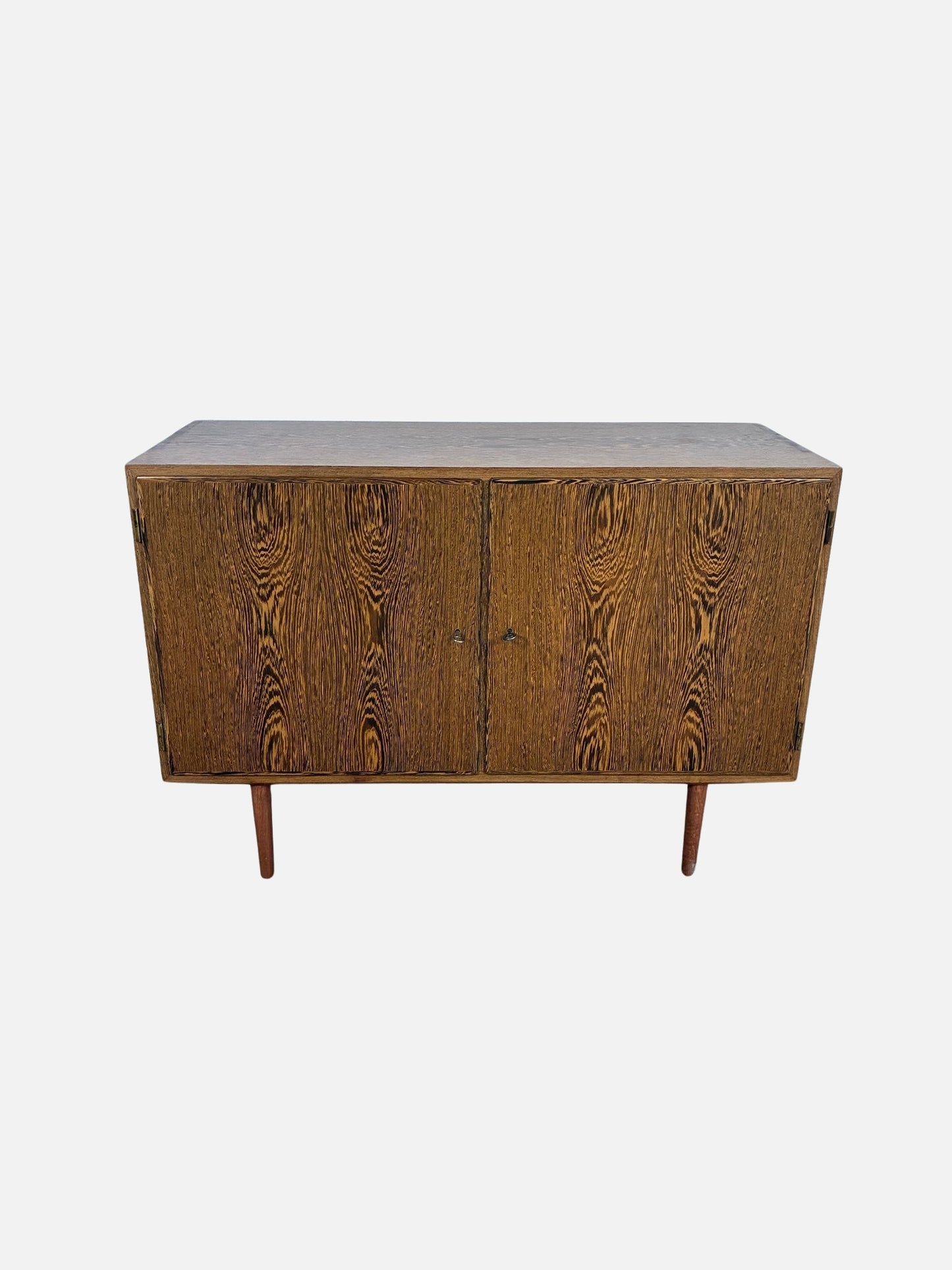 Sideboard by Hundevad in Wengé 108x75x43