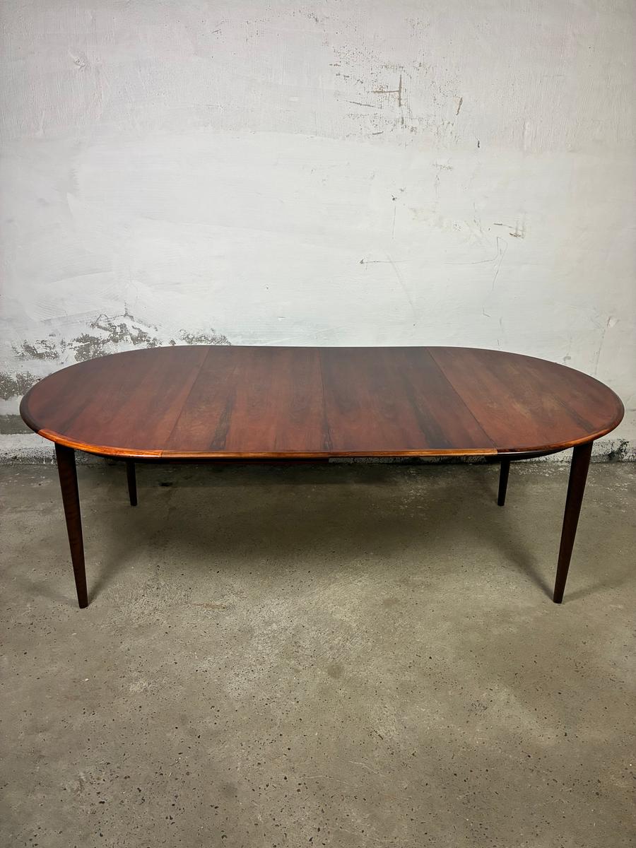 Round rosewood table by skovby møbelfabrik Ø120+2x50