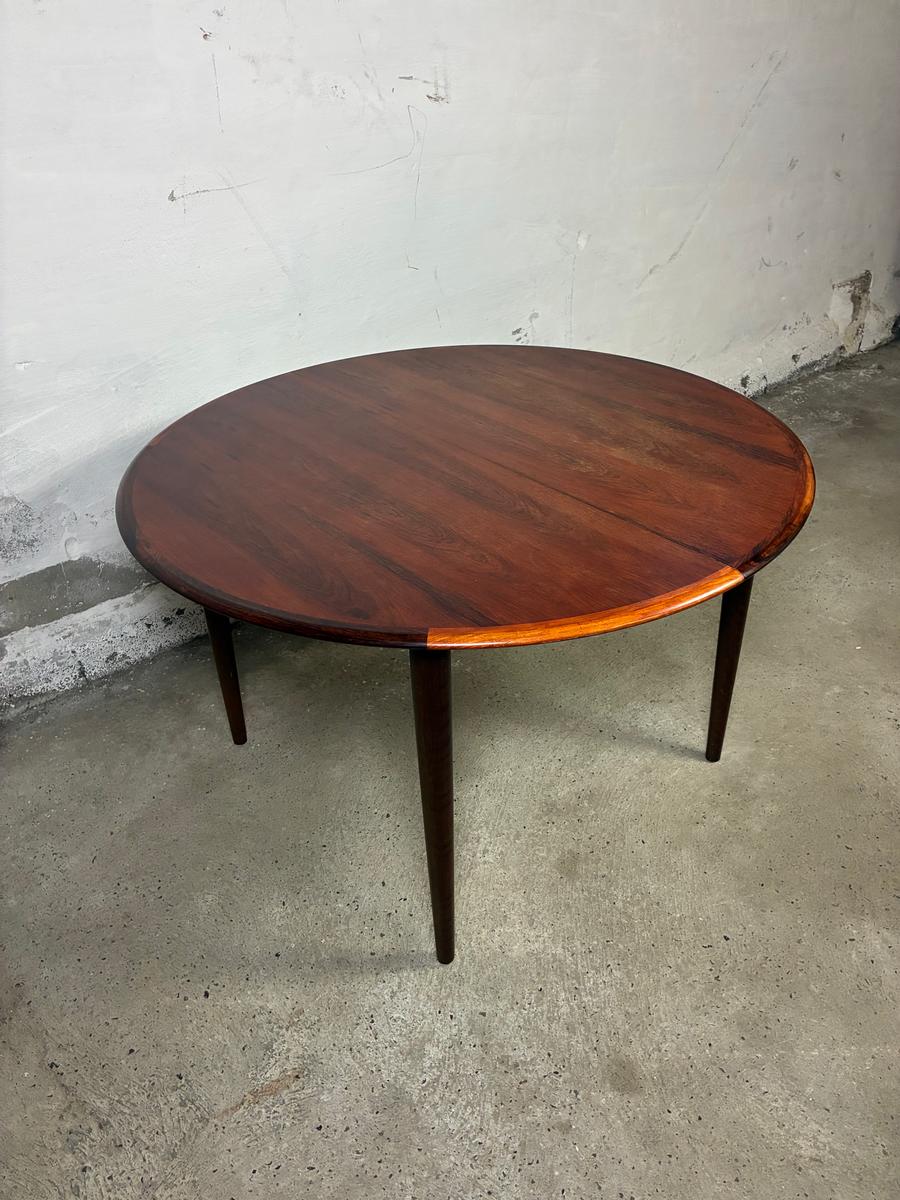 Round rosewood table by skovby møbelfabrik Ø120+2x50