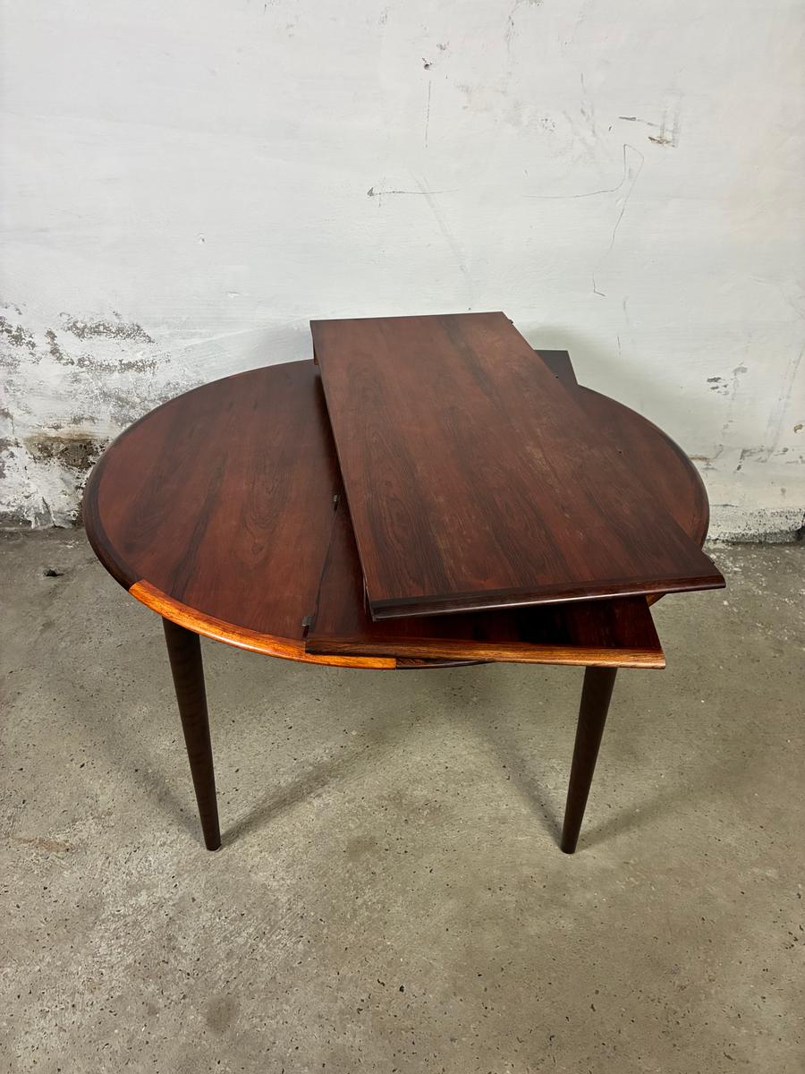 Round rosewood table by skovby møbelfabrik Ø120+2x50