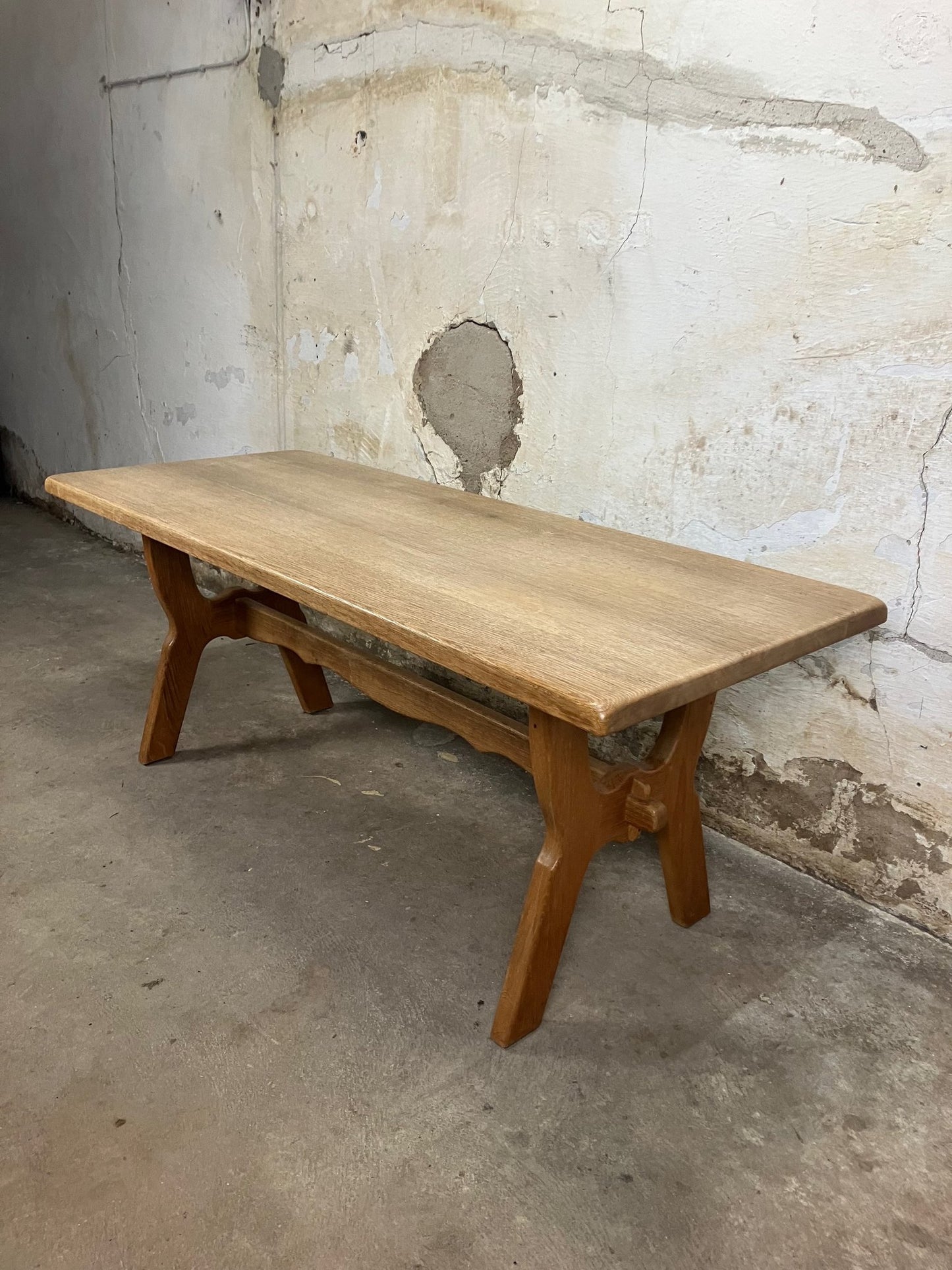 Solid oak coffee table 140x58