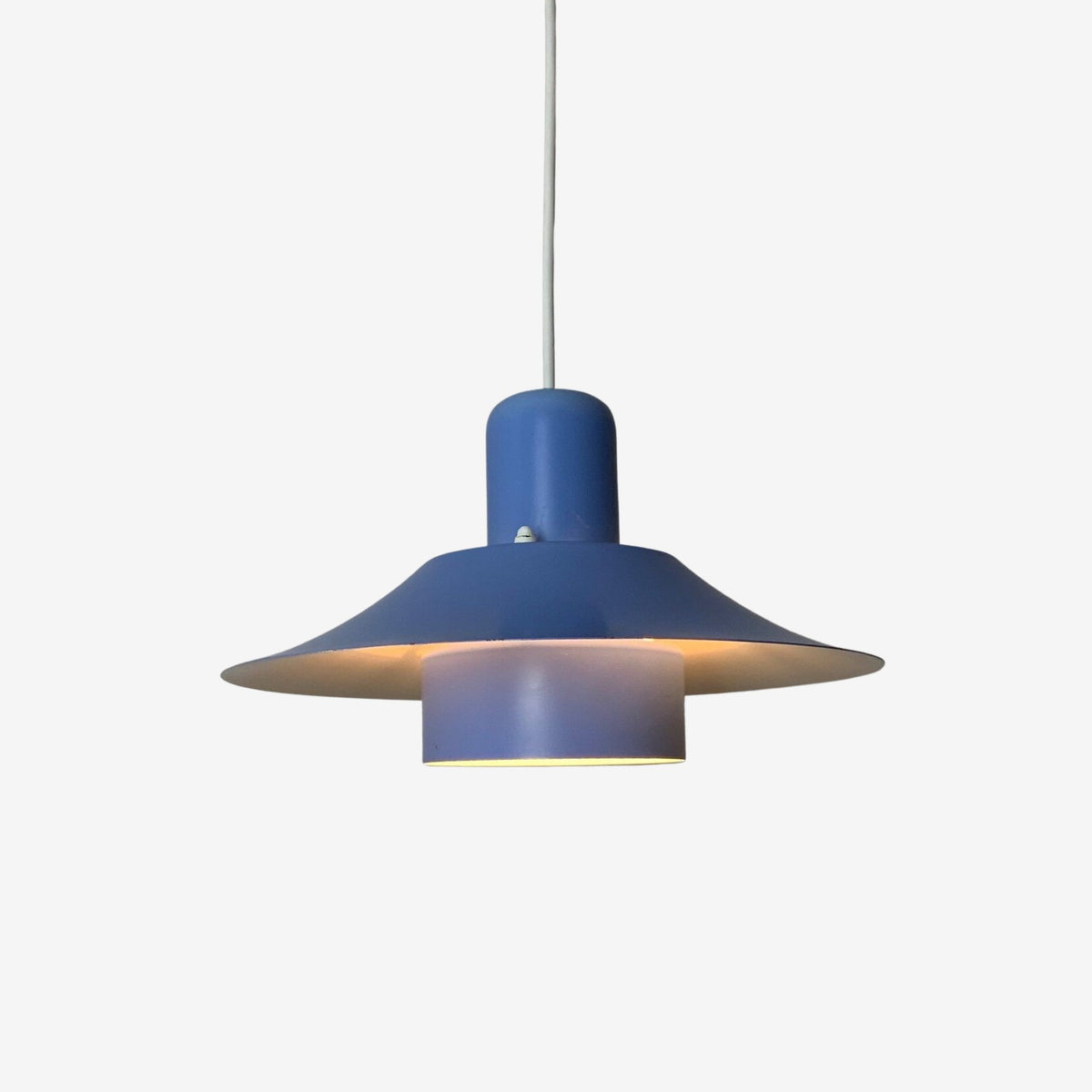 Hanging lamp, Horn