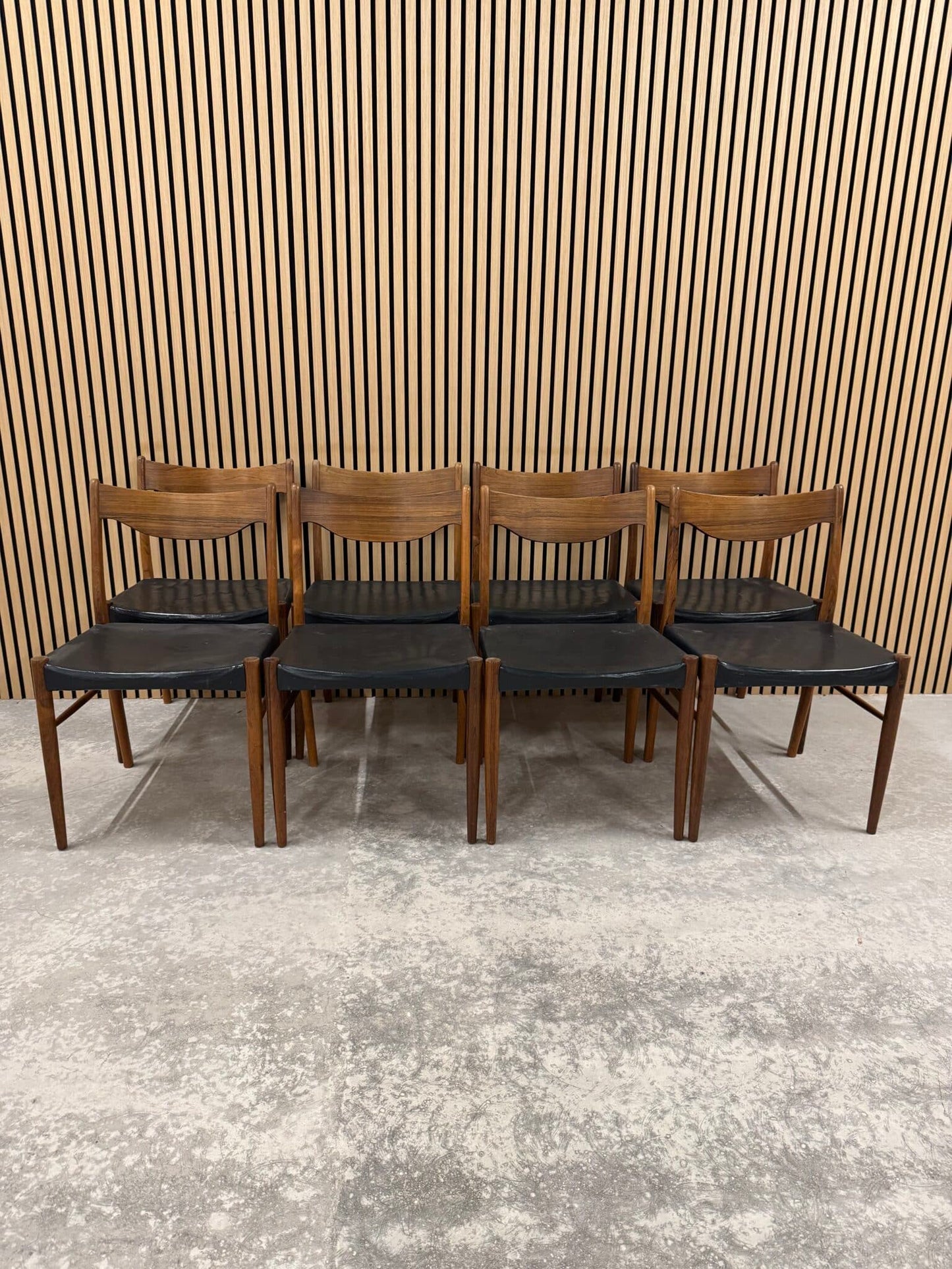 8 Arne Wahl Iversen Spisestole palisander