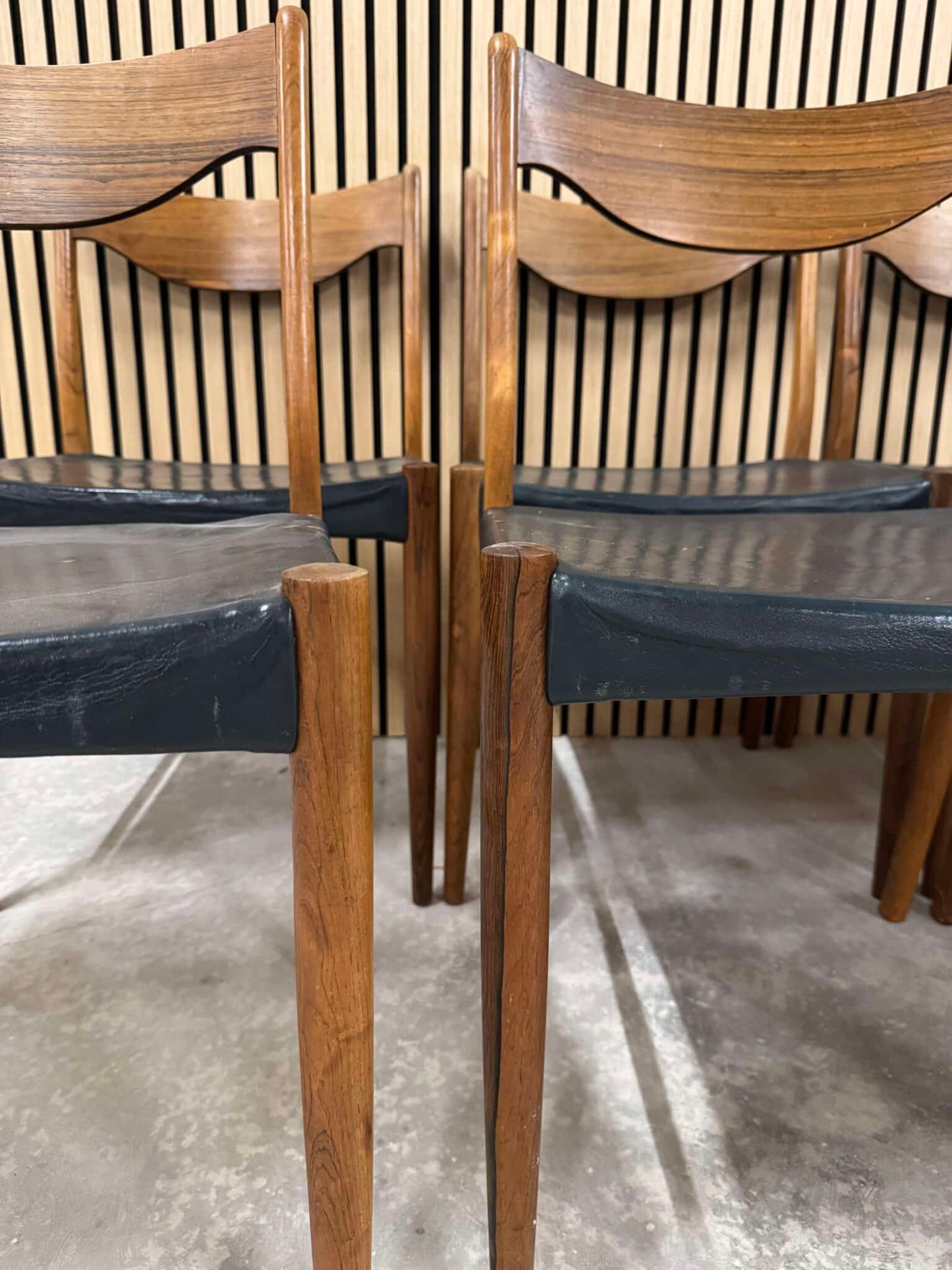 8 Arne Wahl Iversen Spisestole palisander