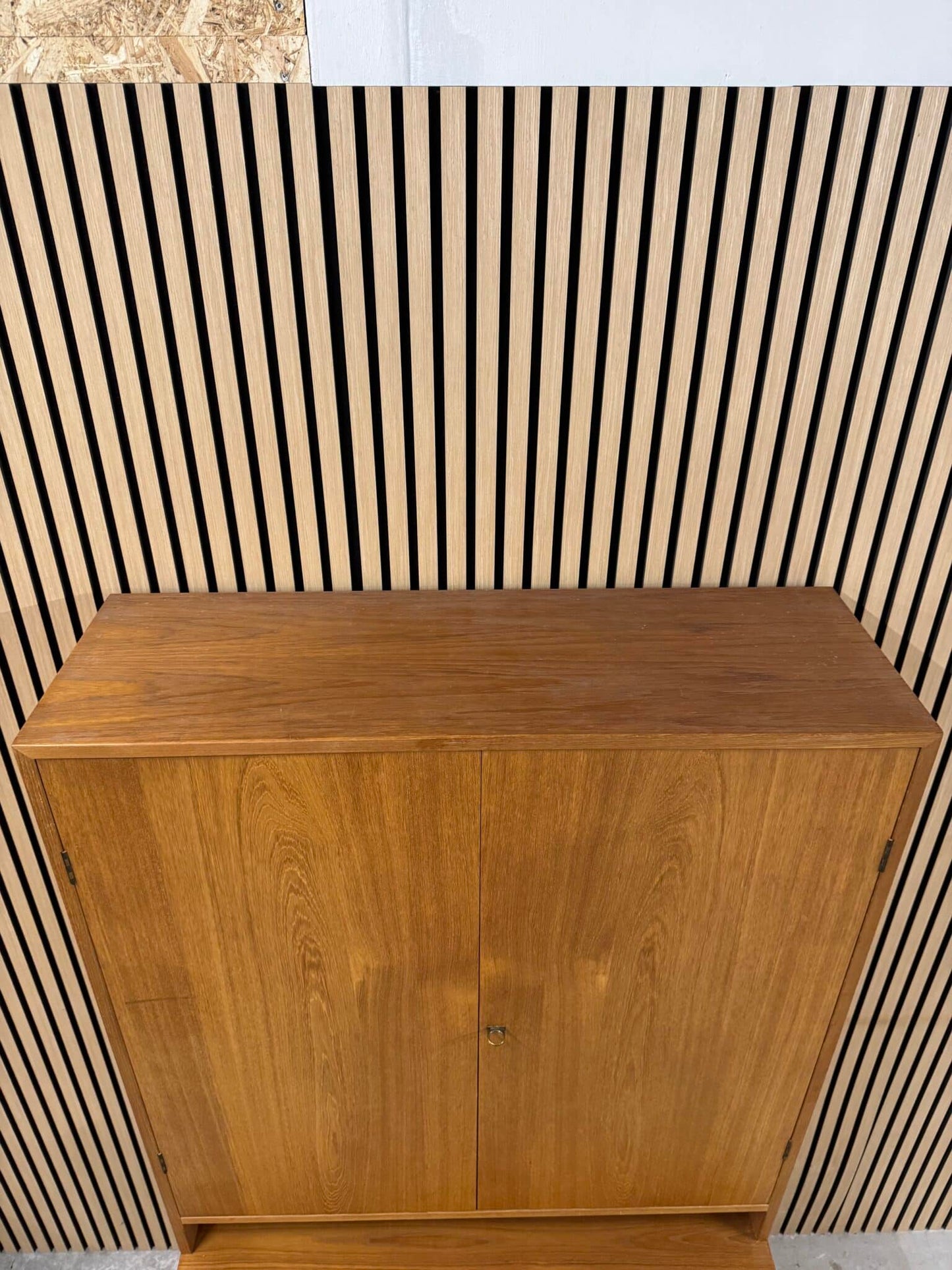 2 Delt Hans J Wegner Skab eg