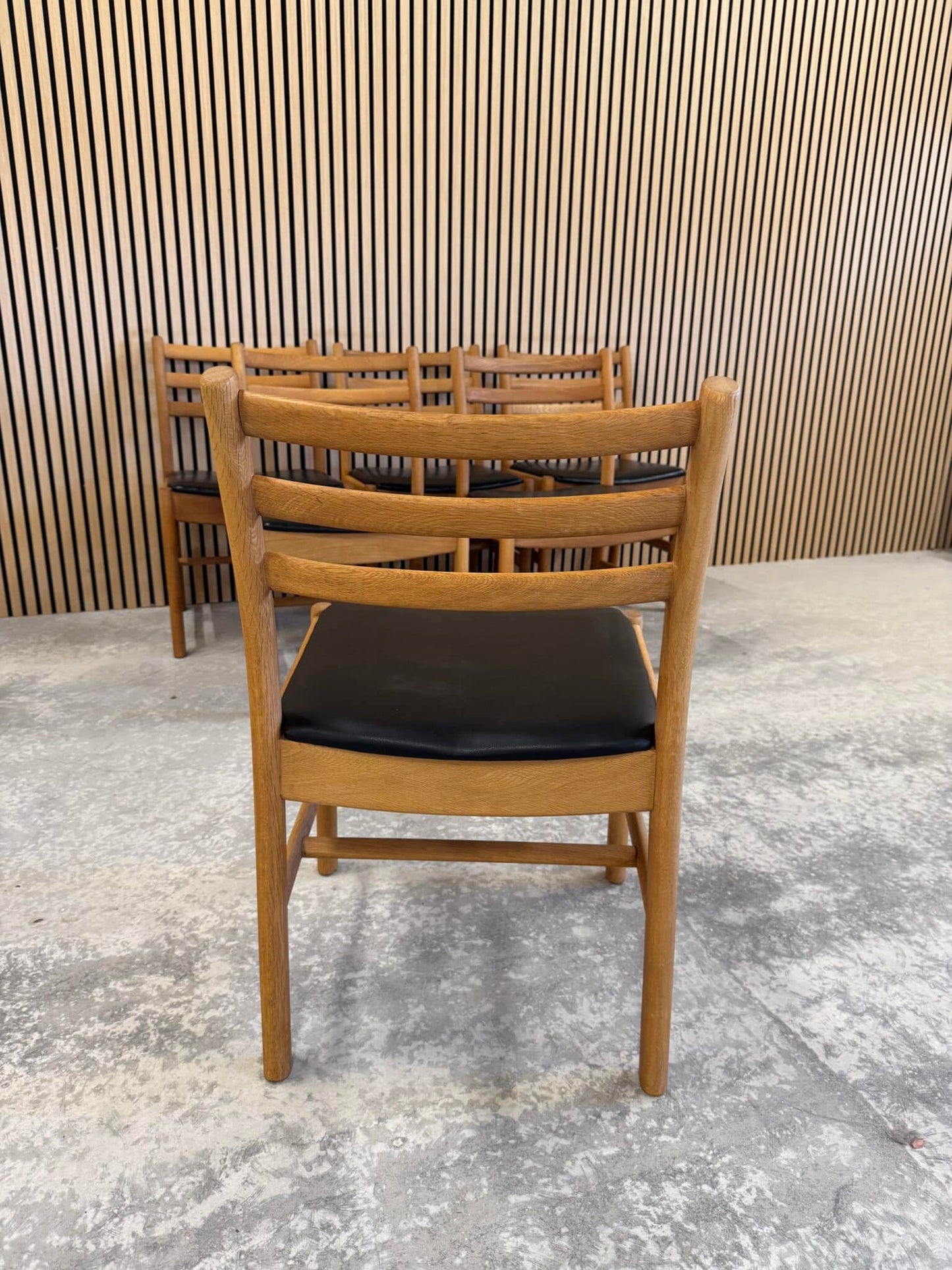 6 Poul M Volther Spisestole eg