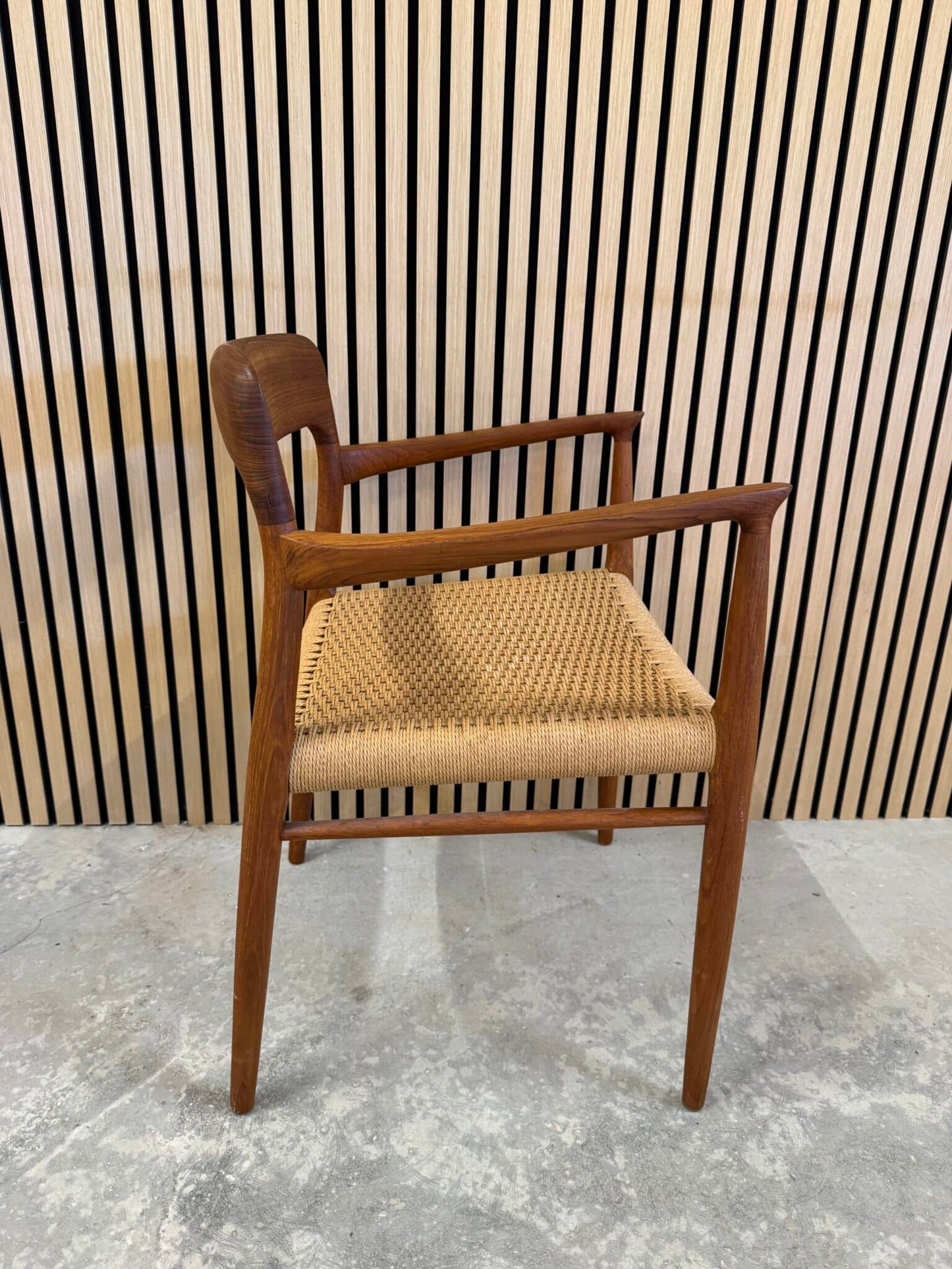 N.O Møller Armstol teak