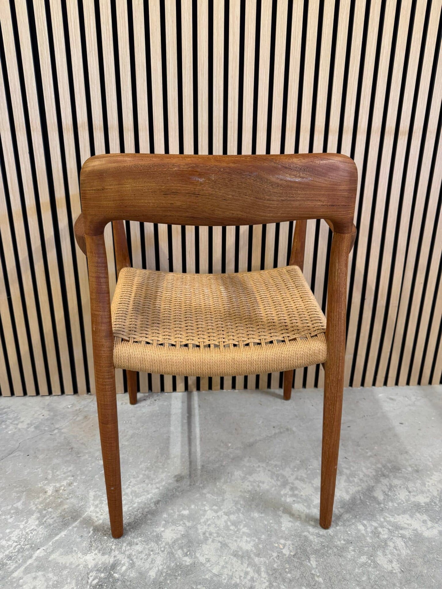 N.O Møller Armstol teak