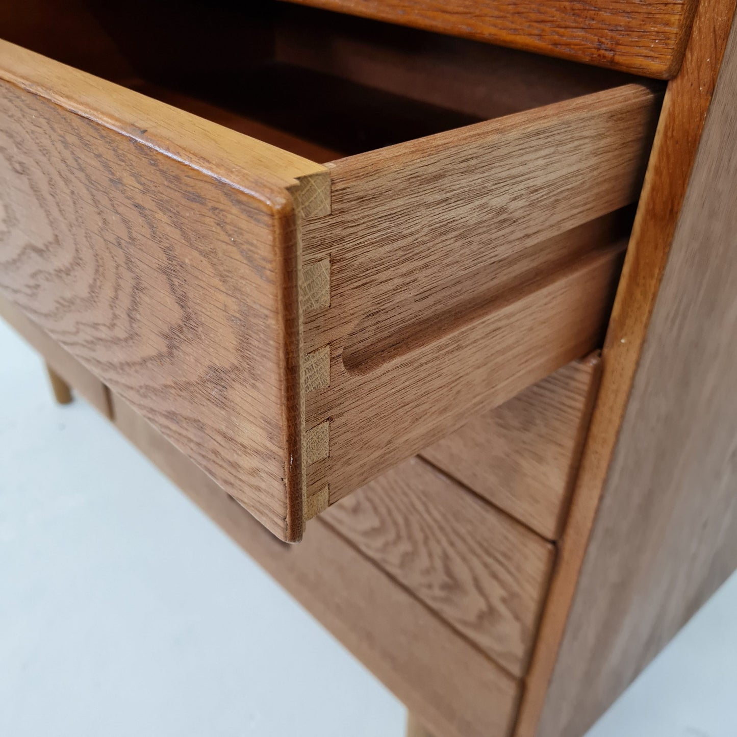 Sideboard | Eg | New legs | Kai Winding | P. Jeppesen