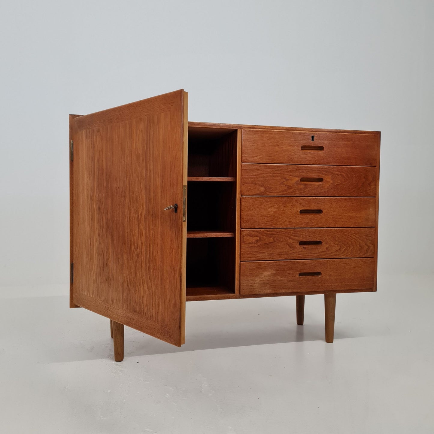 Sideboard | Eg | New legs | Kai Winding | P. Jeppesen