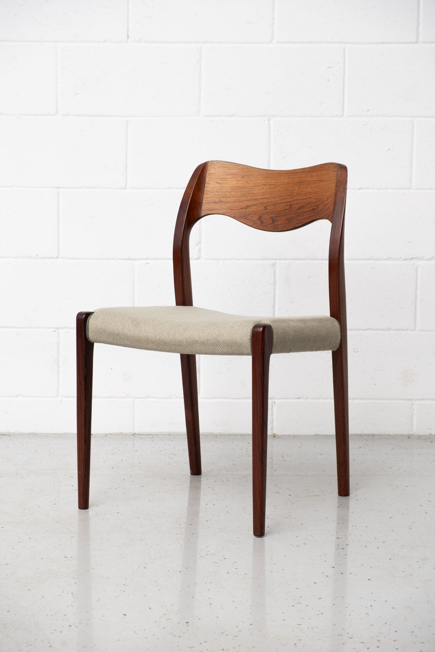 N.O. Møller Model 71 Rosewood, set of 4 (pre-order)